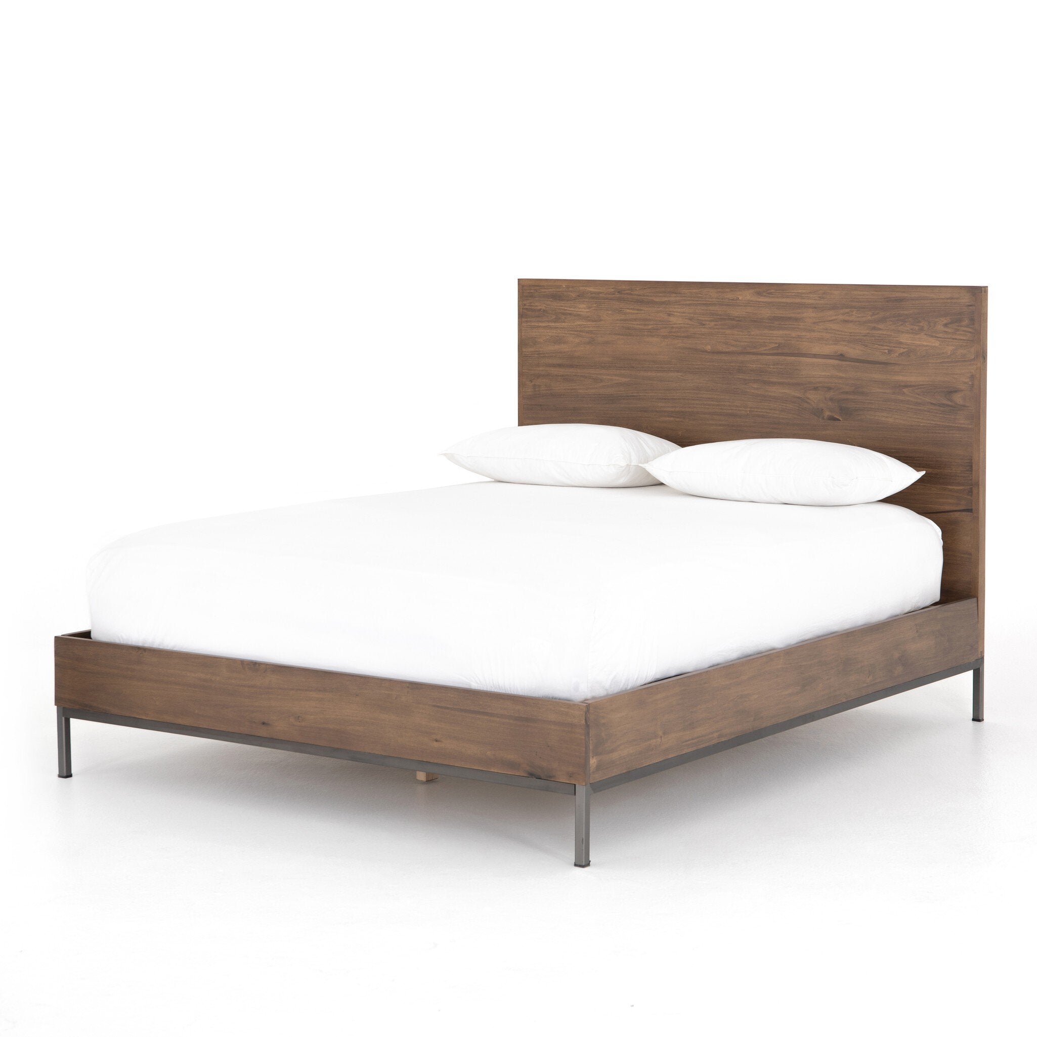 Trey Bed in Auburn Poplar