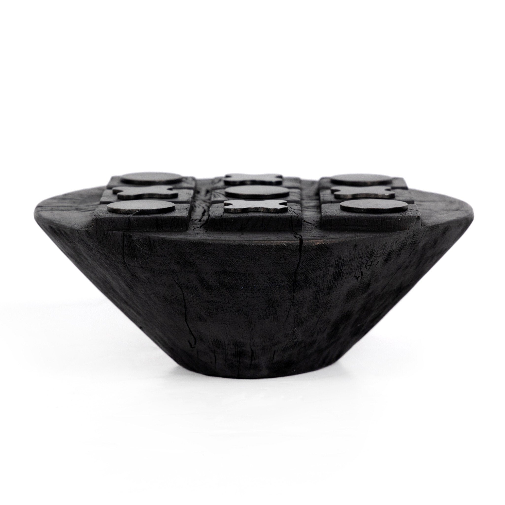Tic Tac Toe in Carbonized Black