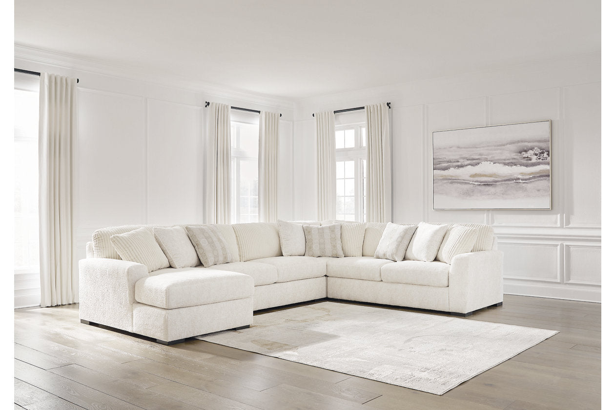 Chessington Ivory 4-Piece Sectional with Chaise - Ashley - Luna Furniture