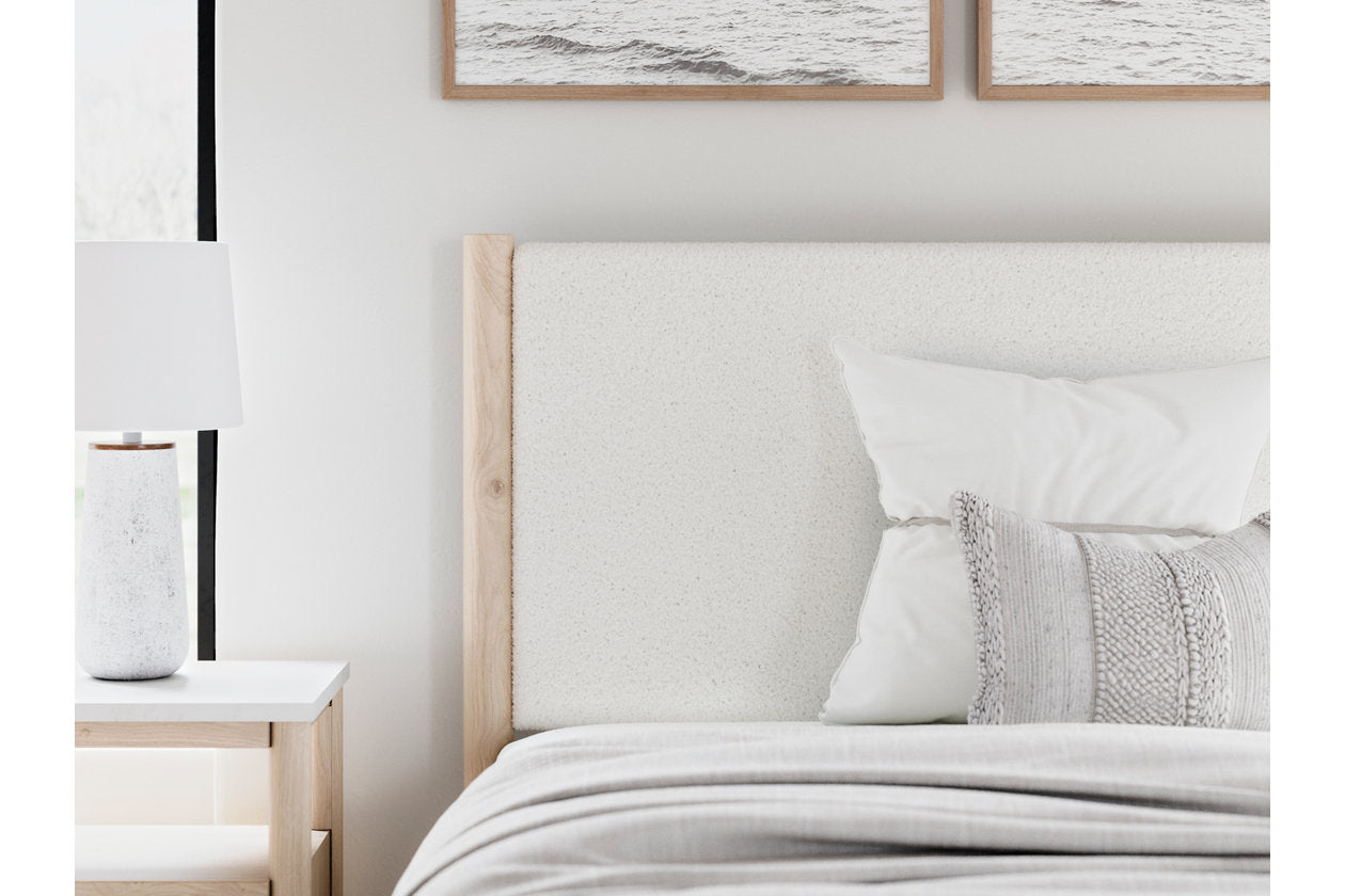 Cadmori Two-tone Full Upholstered Panel Bed - Ashley - Luna Furniture