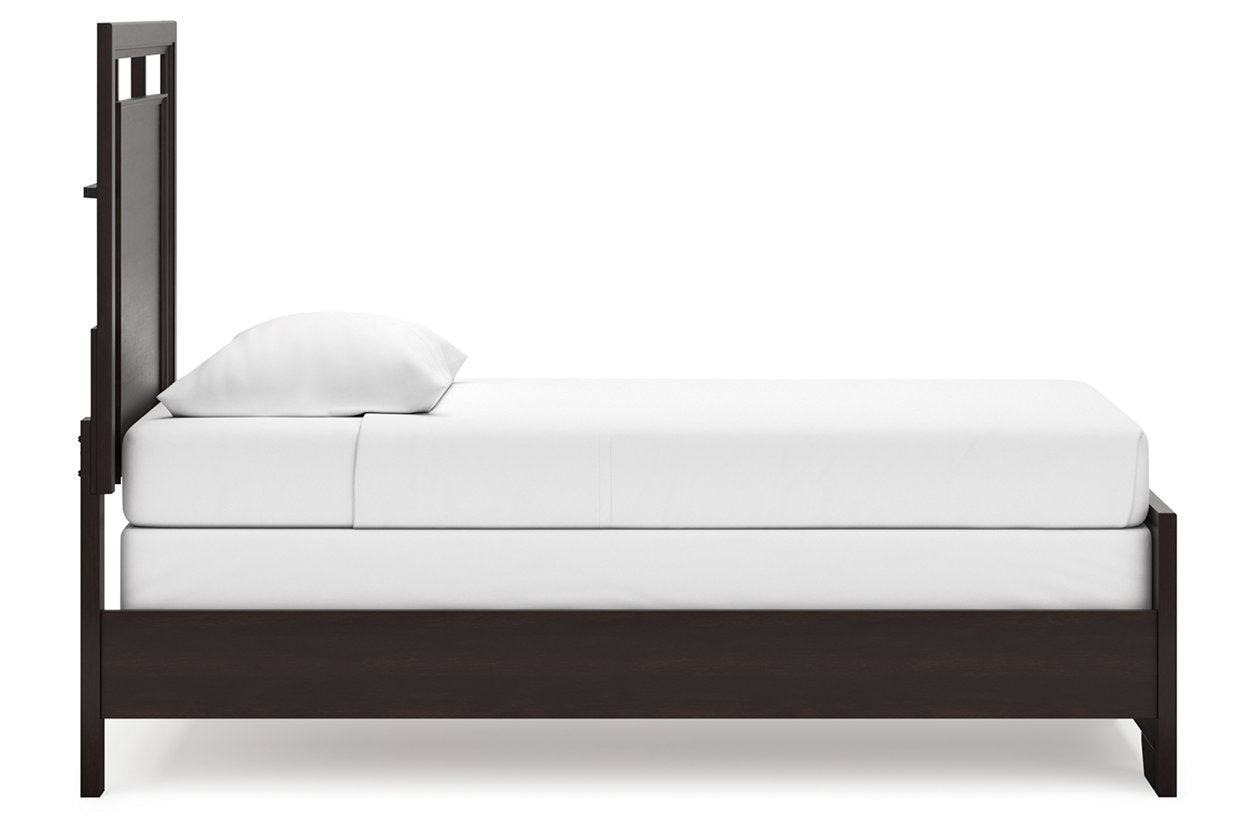Covetown Dark Brown Twin Panel Bed - Ashley - Luna Furniture