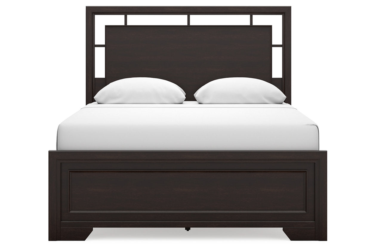 Covetown Dark Brown Queen Panel Bed - Ashley - Luna Furniture