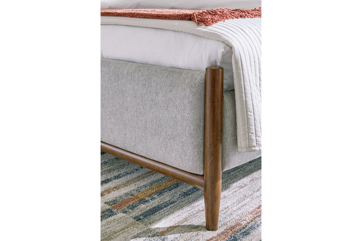 Lyncott Brown King Upholstered Bed - Ashley - Luna Furniture