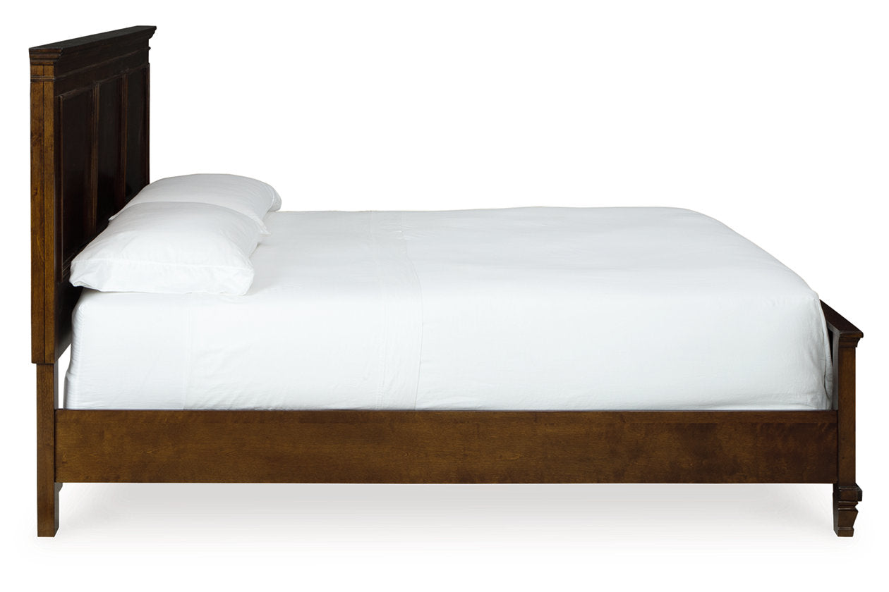 Danabrin Brown King Panel Bed - Ashley - Luna Furniture