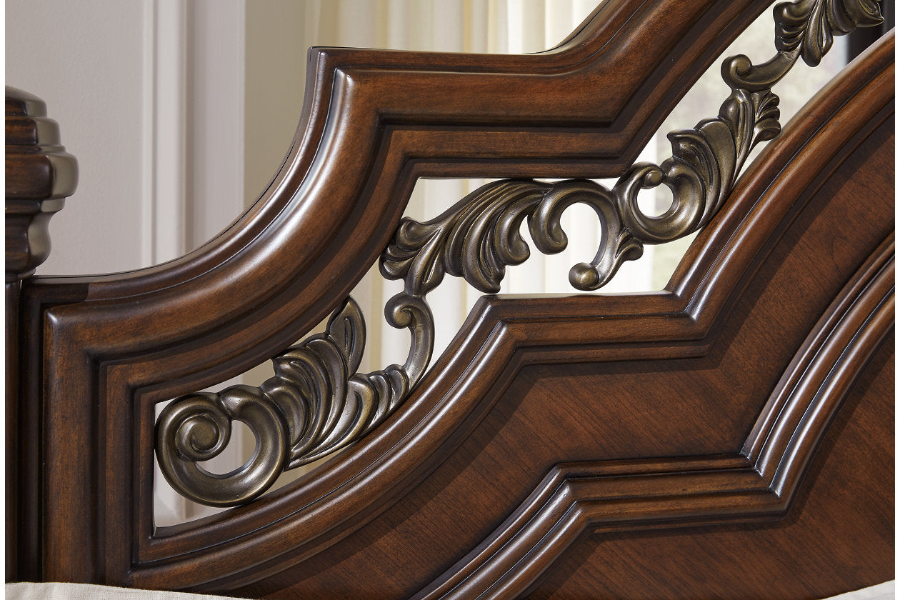Lavinton Brown Queen Poster Bed - Ashley - Luna Furniture
