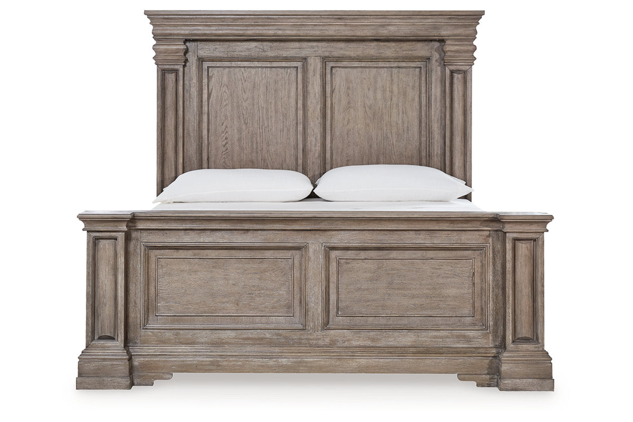 Blairhurst Light Grayish Brown California King Panel Bed - Ashley - Luna Furniture