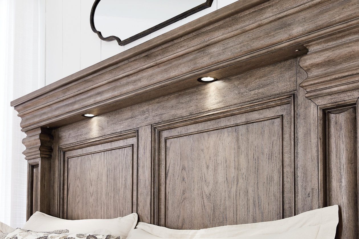 Blairhurst Light Grayish Brown King Panel Bed - Ashley - Luna Furniture