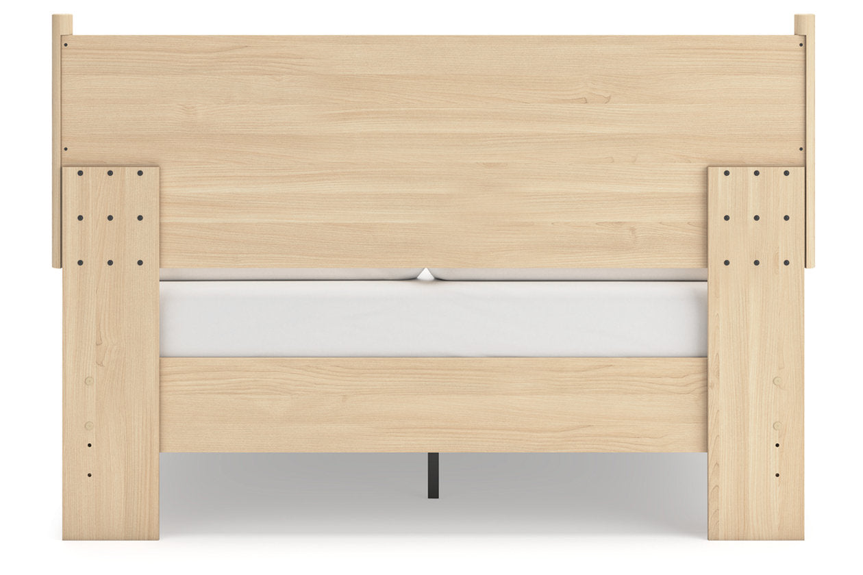 Cabinella Tan Queen Platform Panel Bed - Ashley - Luna Furniture