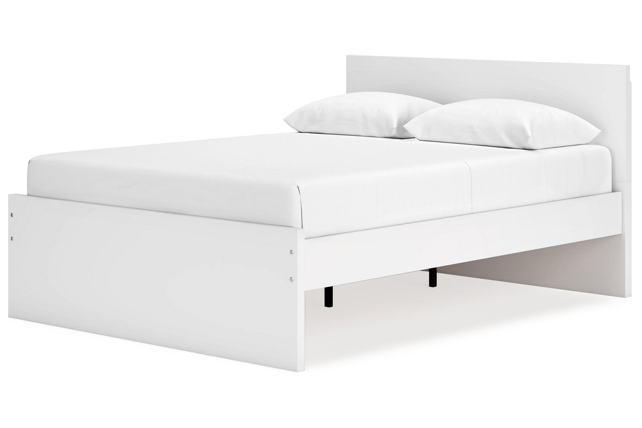 Onita White Queen Platform Bed - Ashley - Luna Furniture