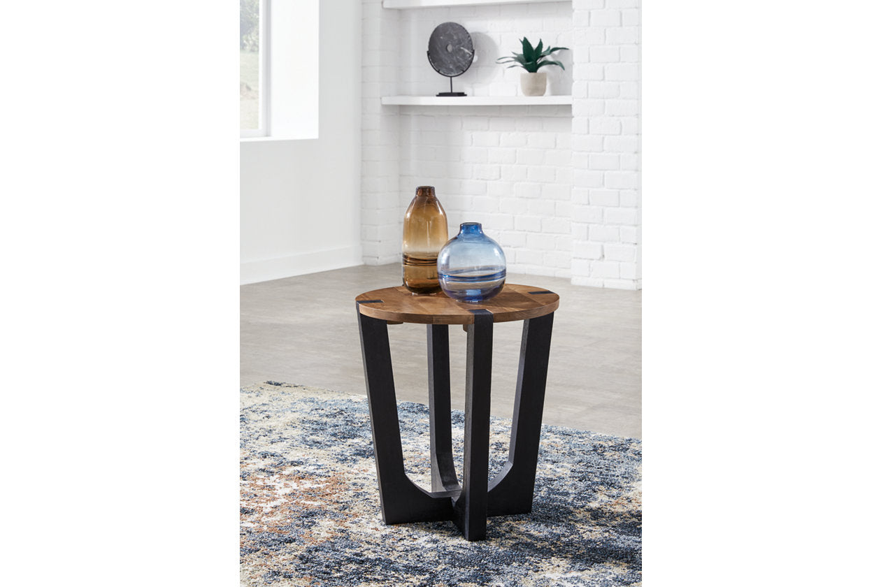 Hanneforth Brown/Black Coffee Table and 2 End Tables - Ashley - Luna Furniture