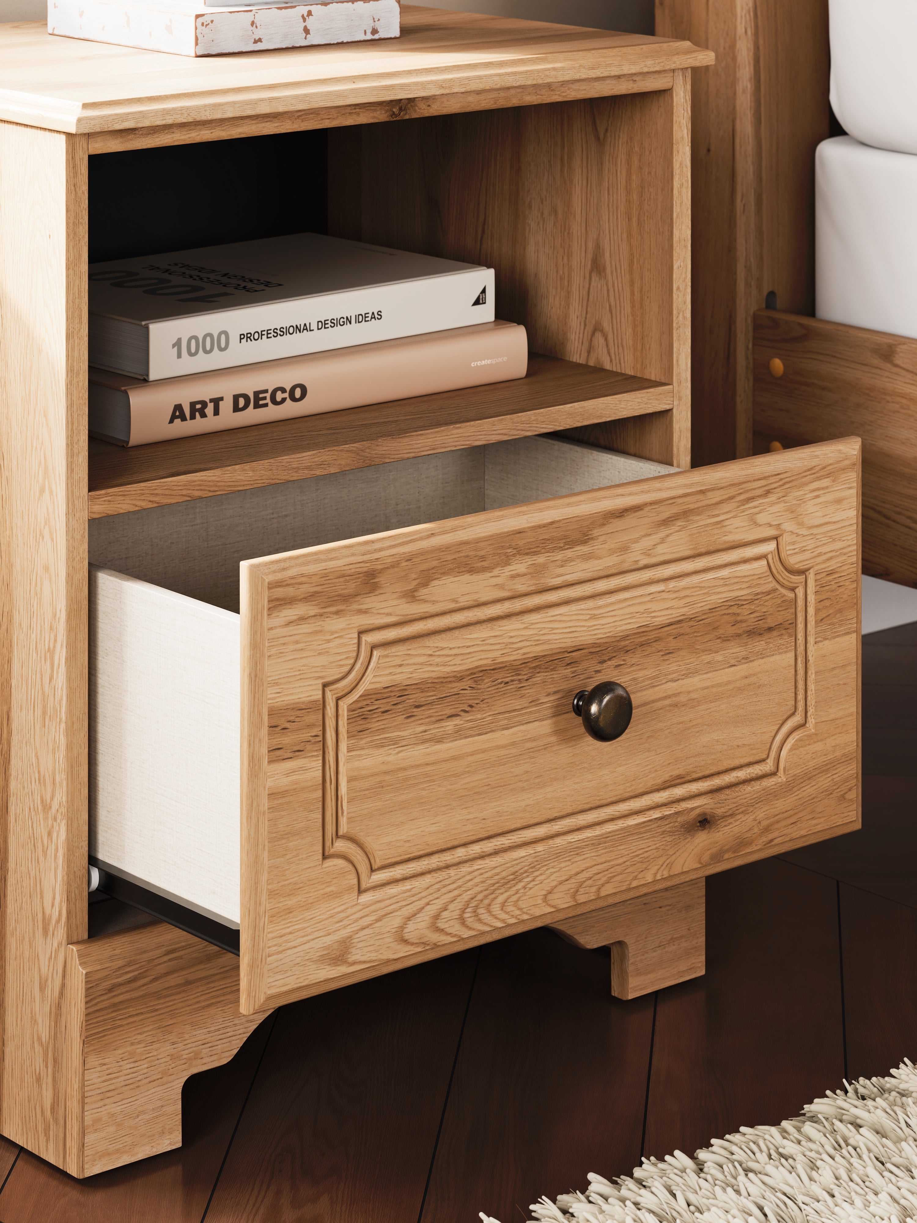 Aleaport Queen Panel Bed with Dresser and Nightstand in Warm Brown from Ashley - Luna Furniture