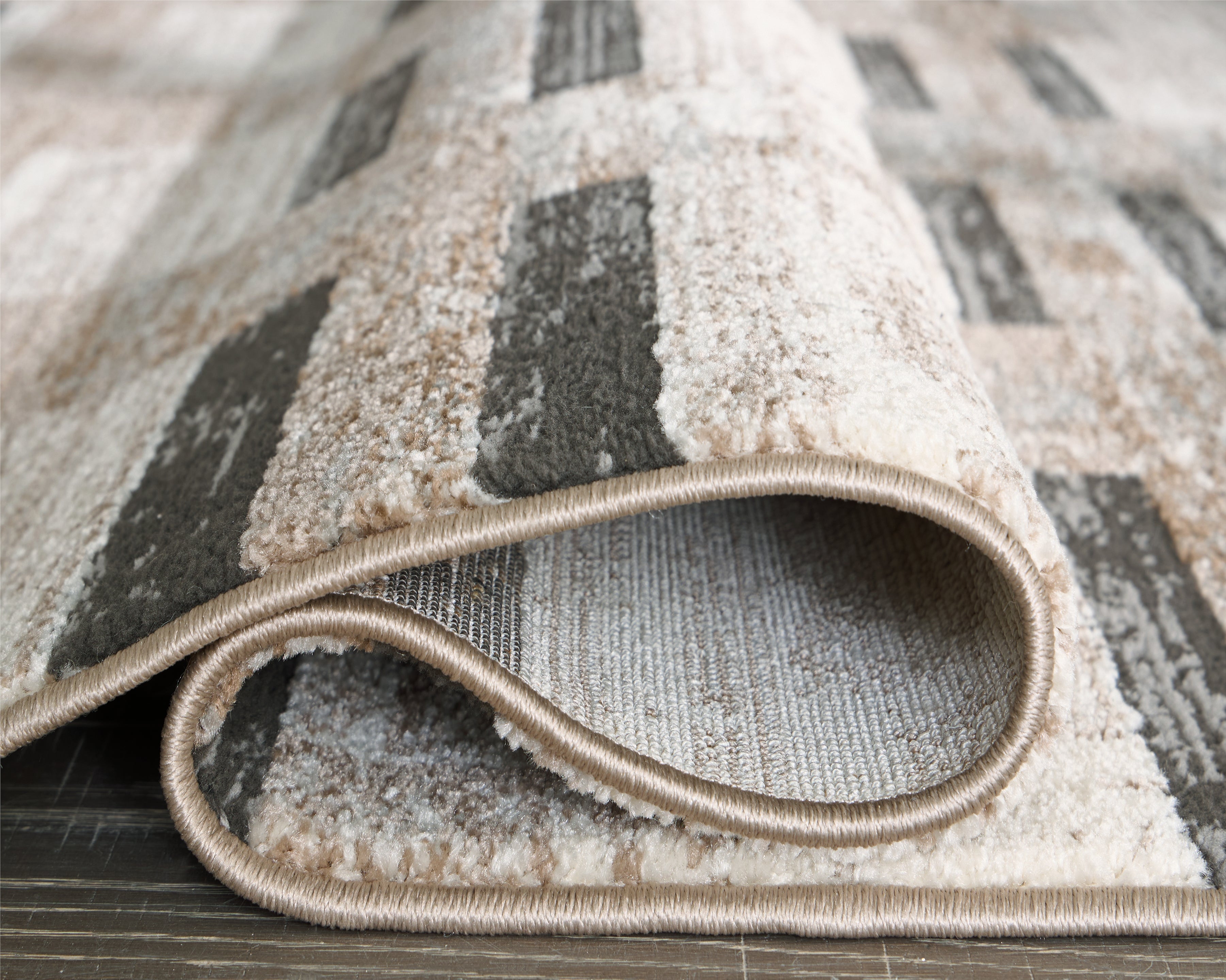 Alstone Multi Medium Rug - R407732