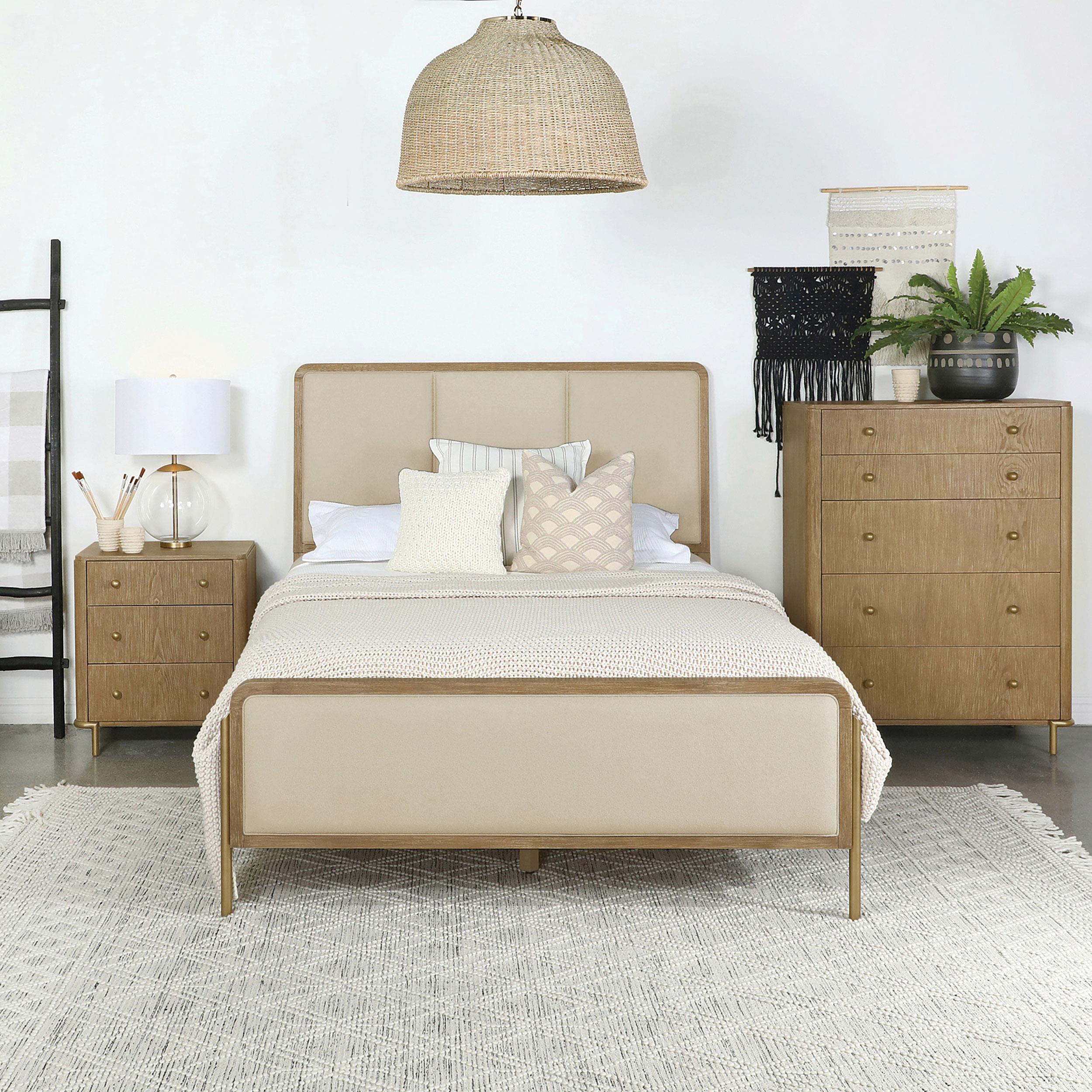 Arini 56-inch Eastern King Panel Bed Cream and Sand Wash - 224301KECRM