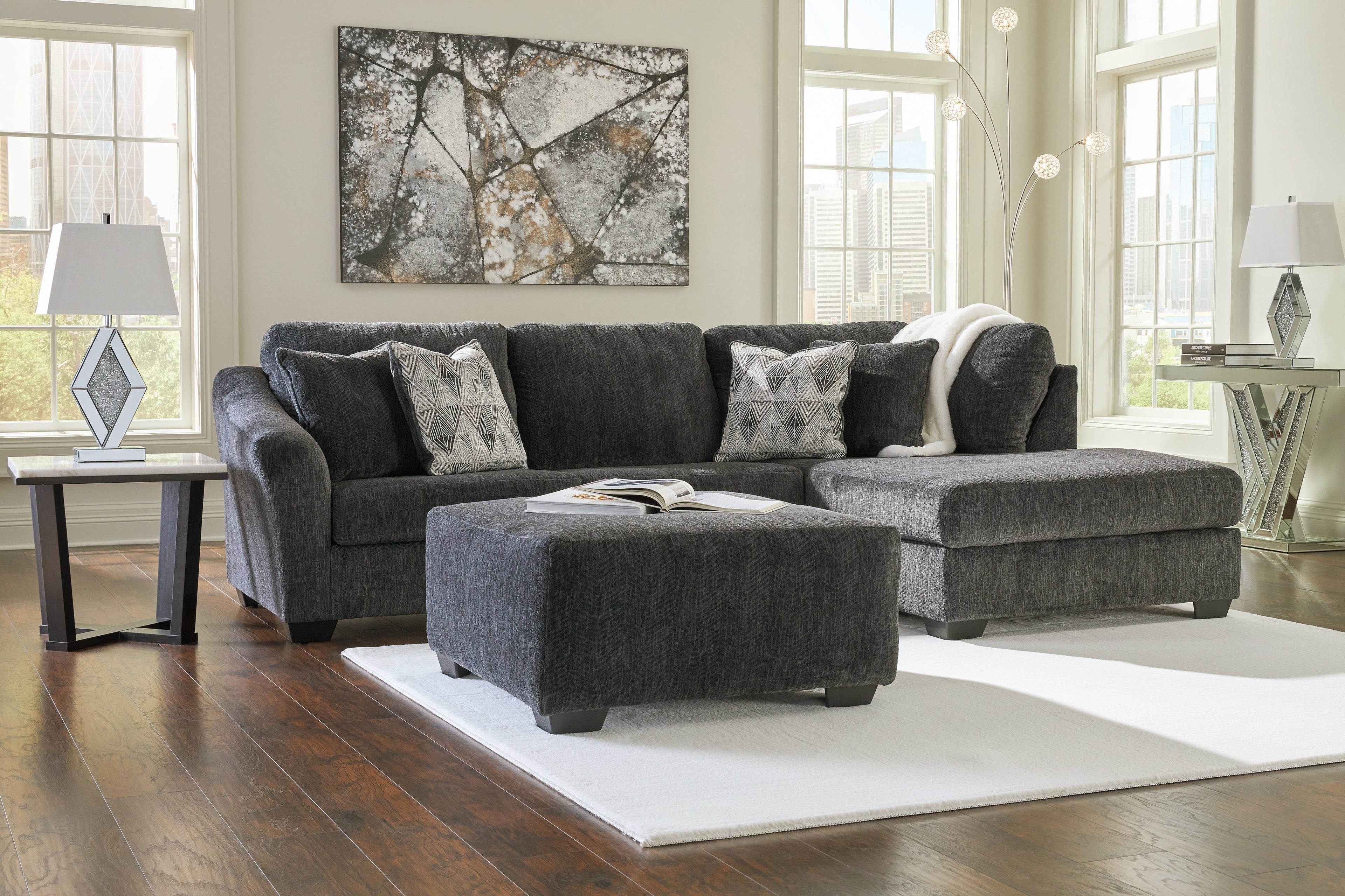 Biddeford 2-Piece Sectional with Ottoman in Shadow - PKG015090