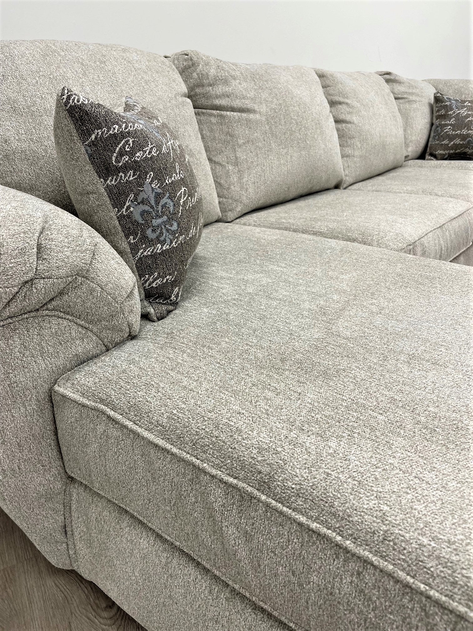 BRENTWOOD LINEN SECTIONAL - BRENTWOOD LINEN SECTIONAL
