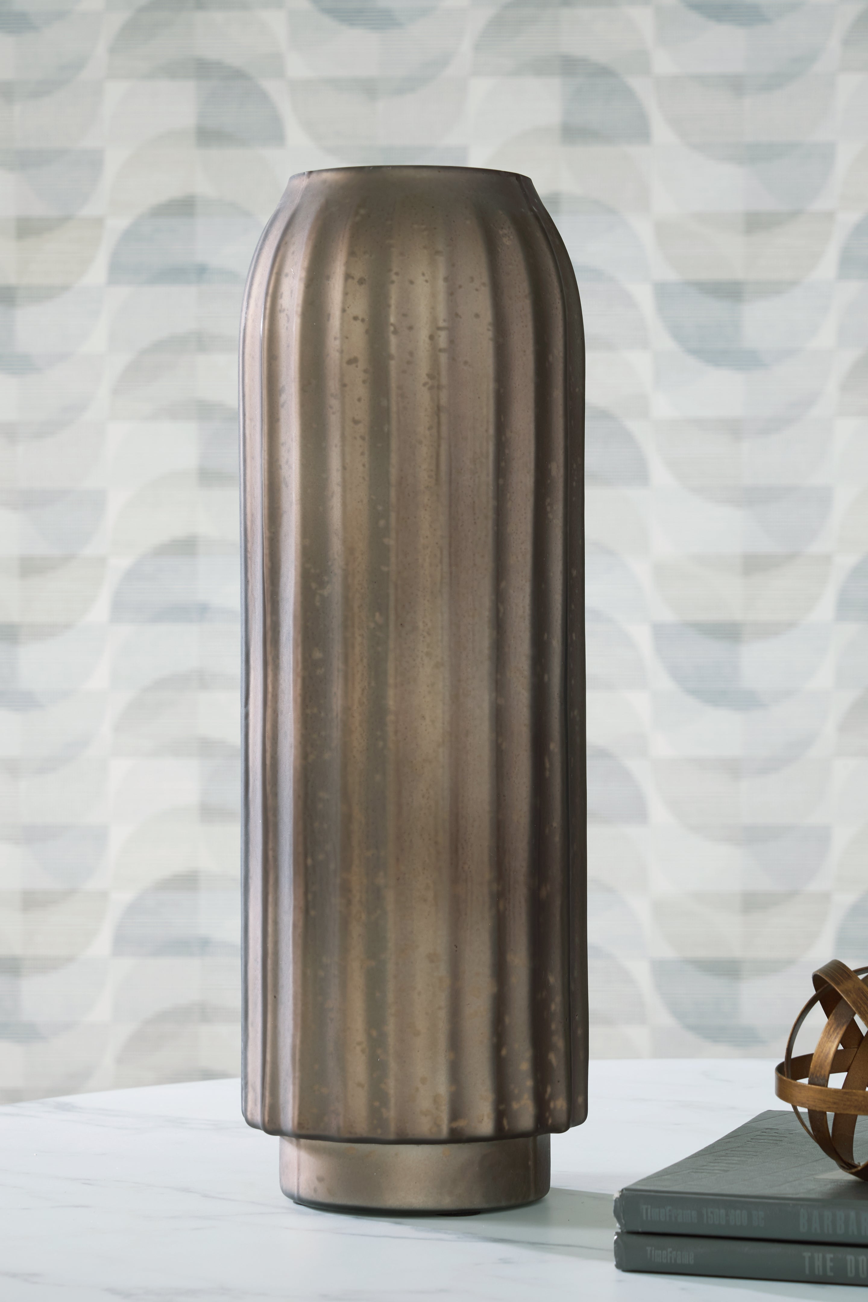 Briarcott Brown Vase - A2000705