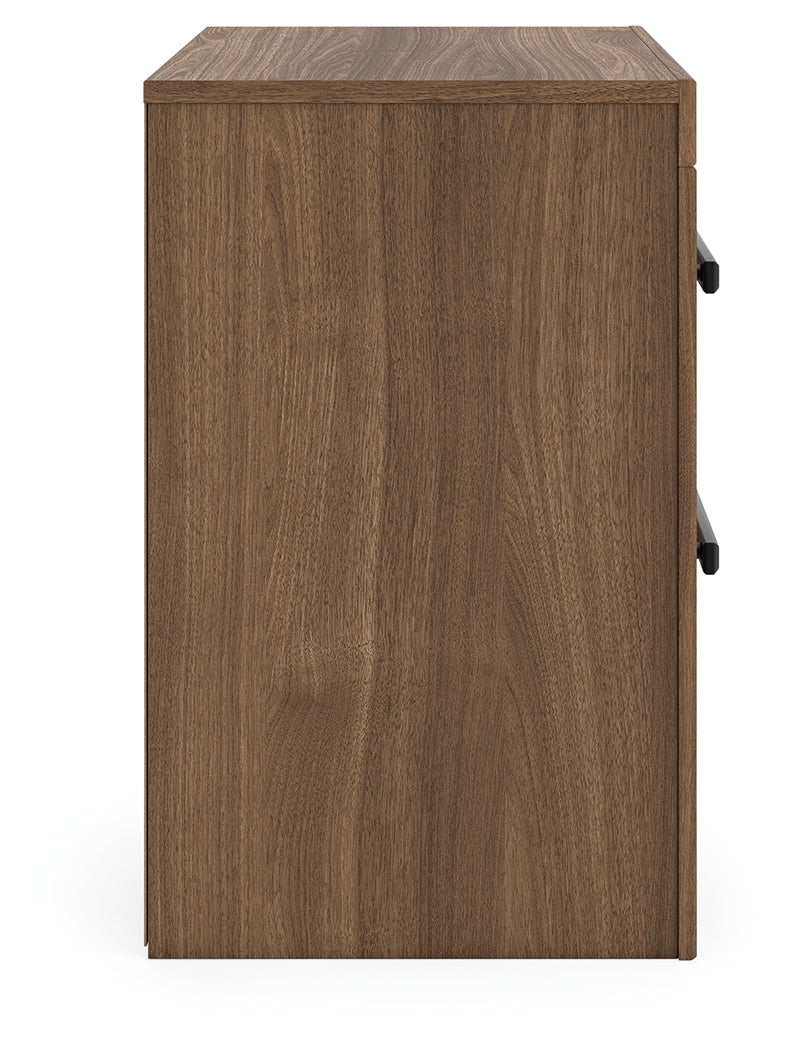 Broachmyn Auburn Nightstand - PCB1116-92