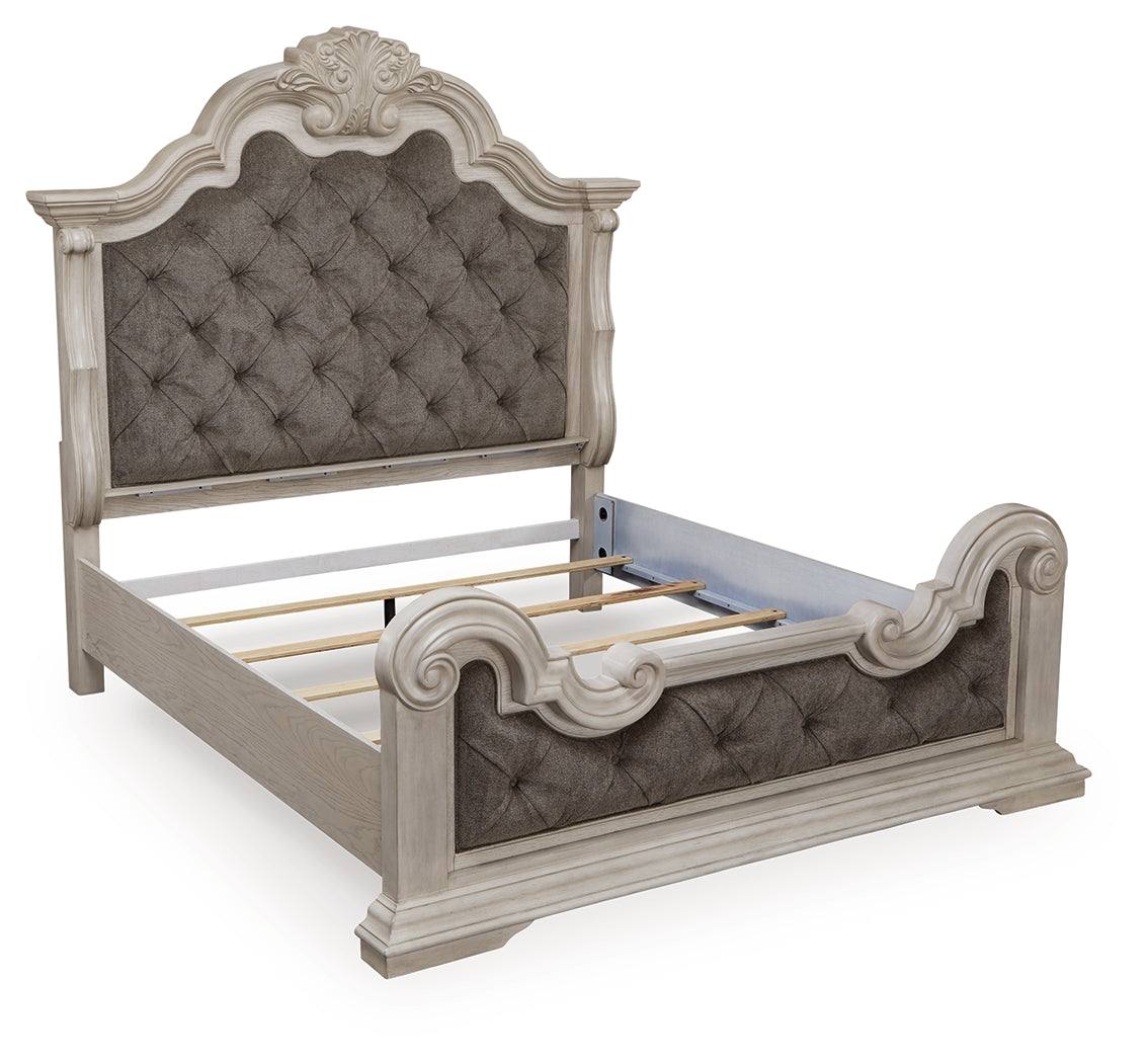 Bruchandi Antique White King Upholstered Panel Bed - PCB948B4