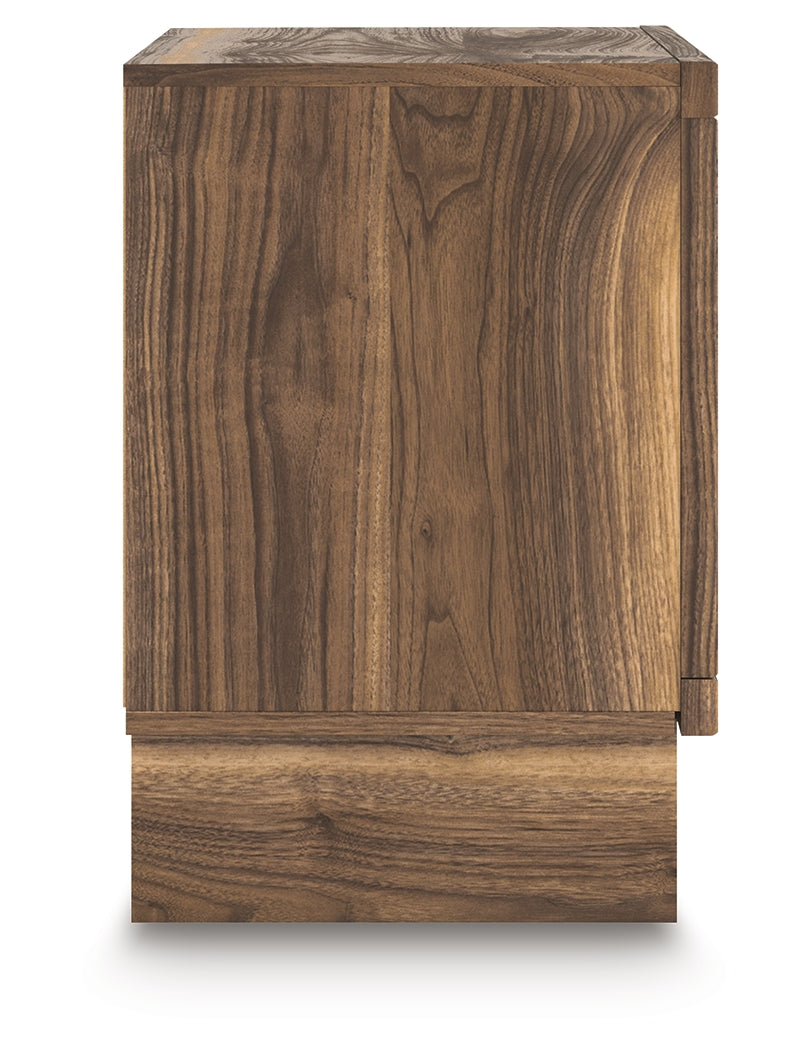 Chirason Brown Nightstand - PCB3367-92