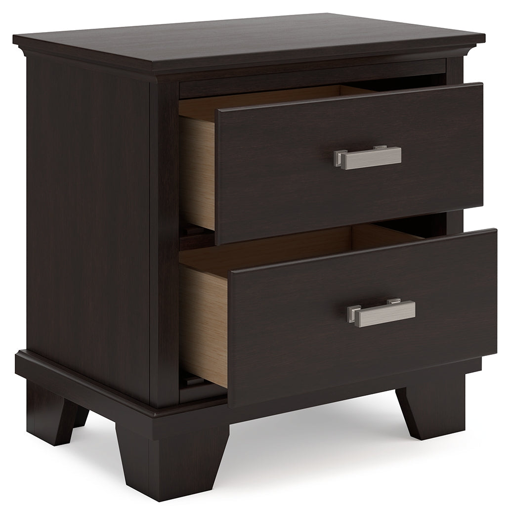 Covetown California King Panel Bed with 2 Nightstands in Dark Brown from Ashley - Luna Furniture