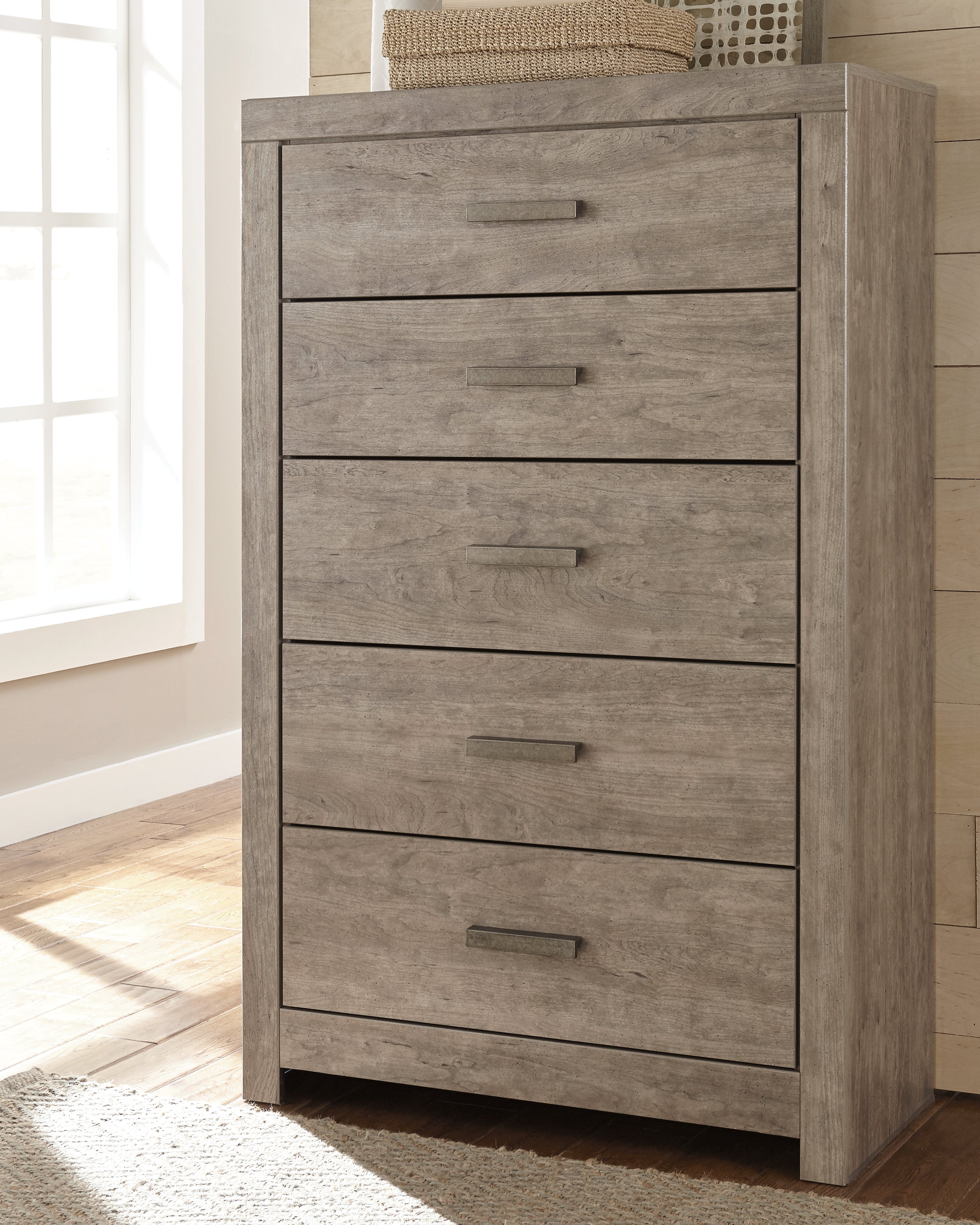 Culverbach Gray Full Panel Bed, Dresser, Chest and Nightstand - B070B18