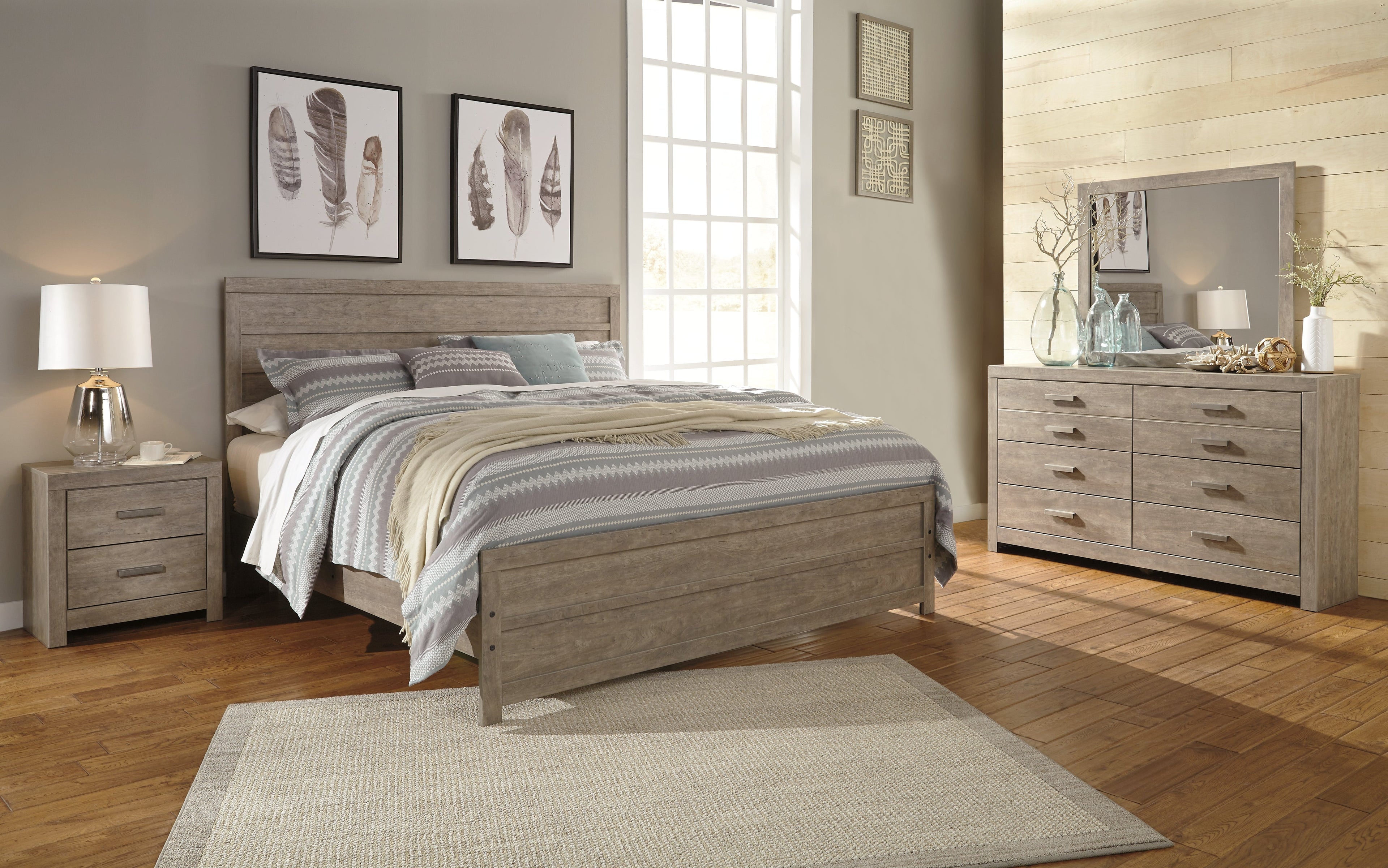 Culverbach King Panel Bed with Mirrored Dresser and 2 Nightstands in Gray - PKG011529