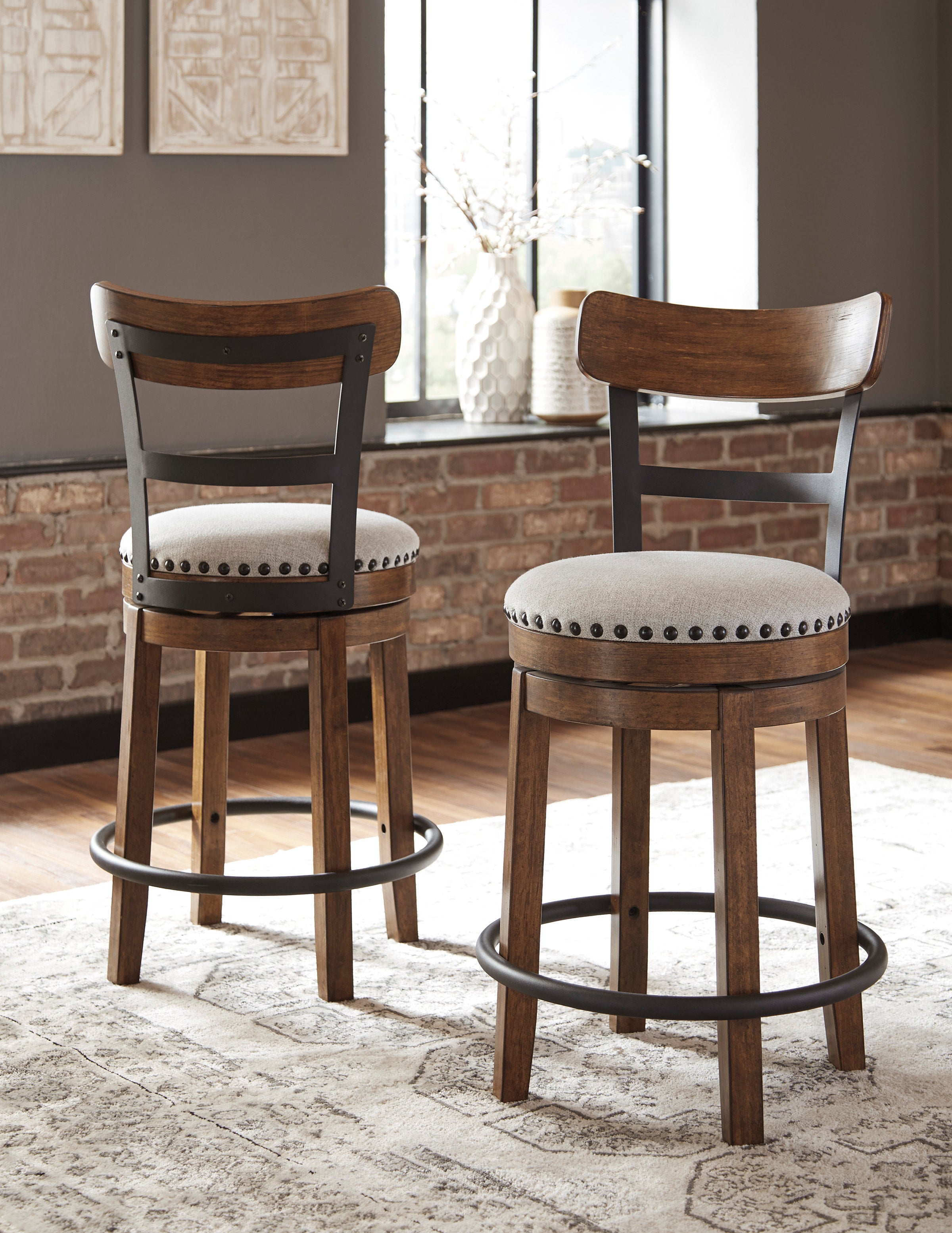 D546-424 - 24" COUNTERHEIGHT Swivel Barstool *1pc - D546-424 - Barstool 24" 1pc
