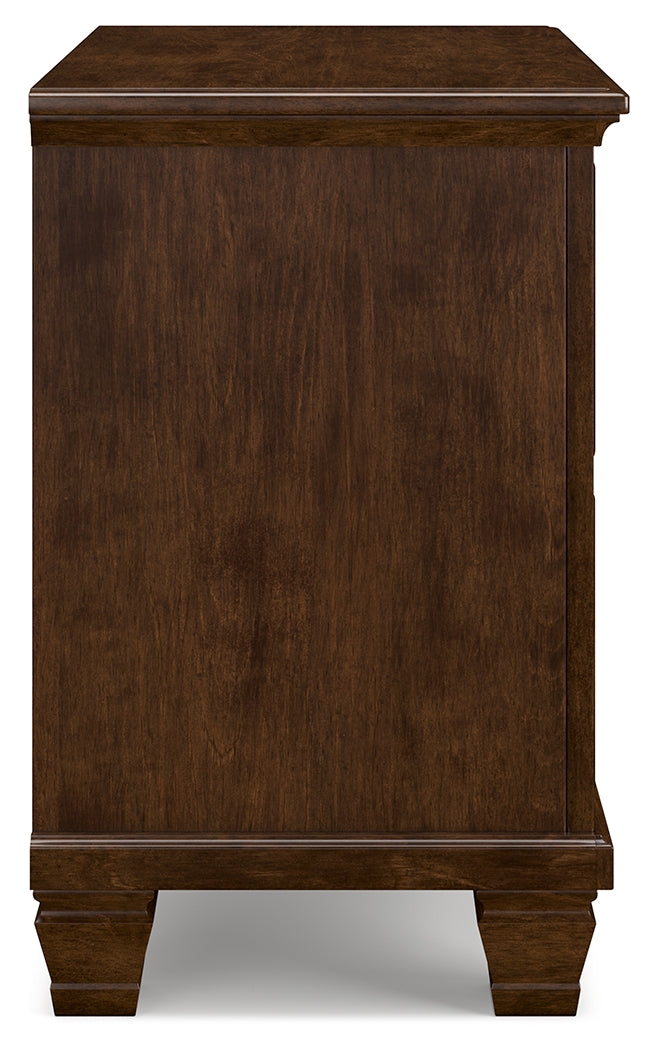 Danabrin California King Panel Bed with Mirrored Dresser, Chest and 2 Nightstands in Brown - PKG015189