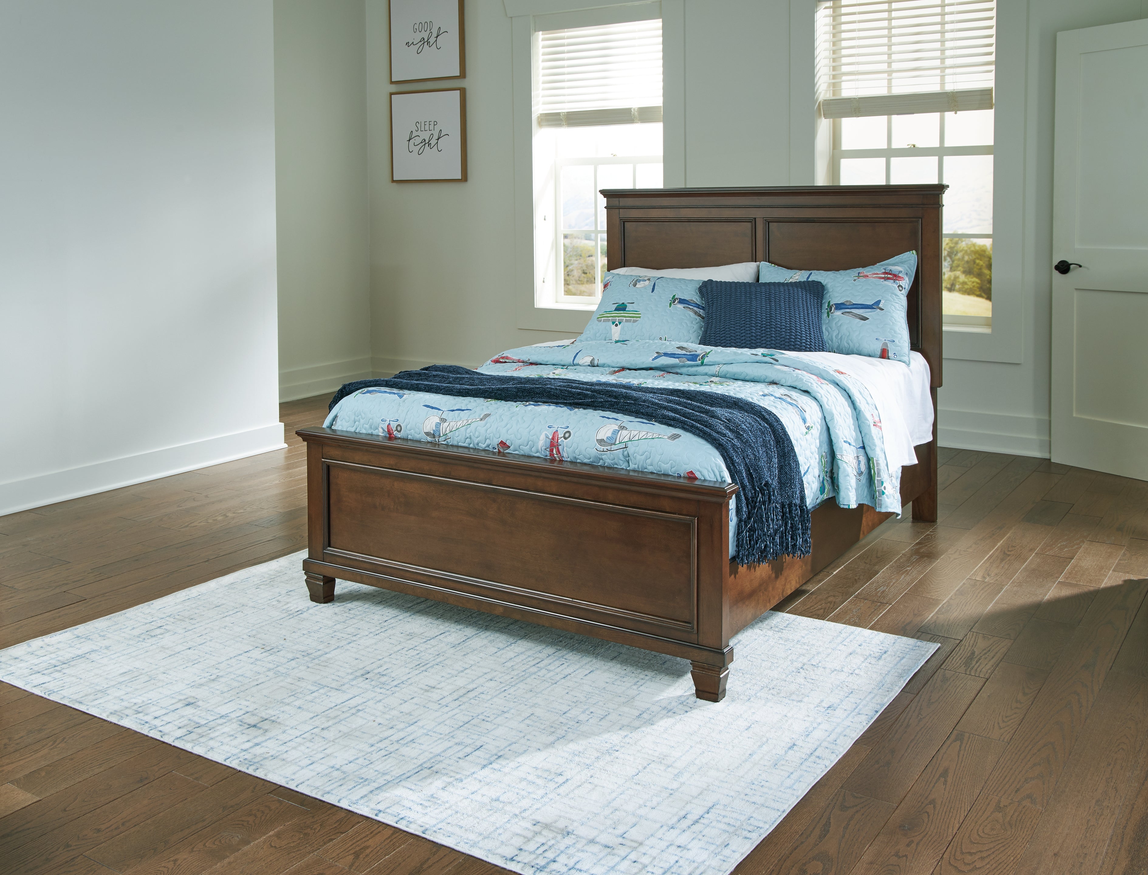 Danabrin Full Panel Bed with Mirrored Dresser in Brown - PKG015199