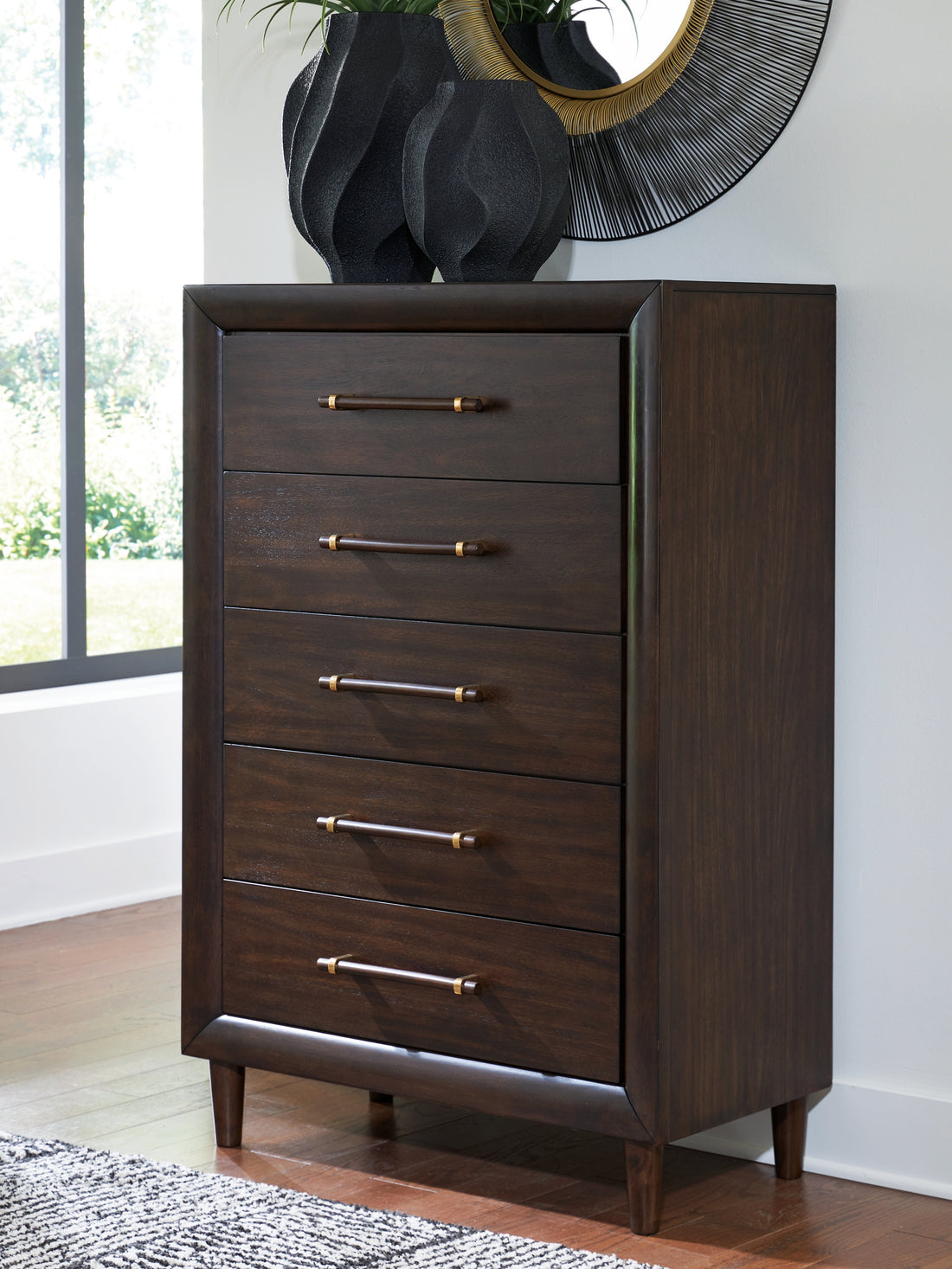 Dantenton Merlot Chest of Drawers - B611-46