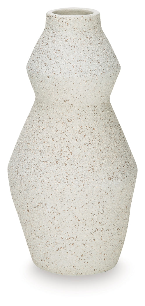 Dawthorne Cream Vase - A2000851