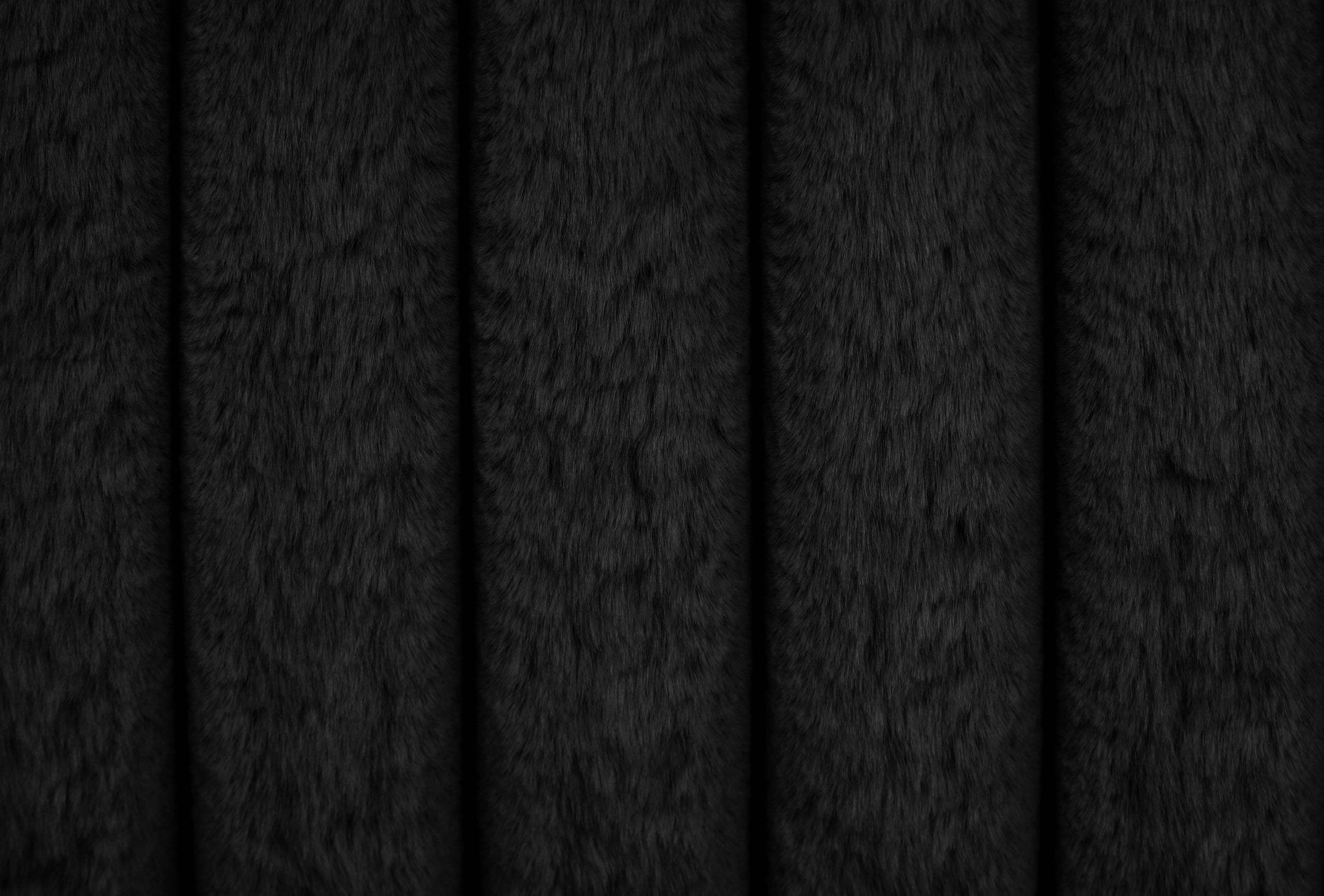 Diana Black Platform Bed - Queen *QUEEN - DIANA BLACK QUEEN