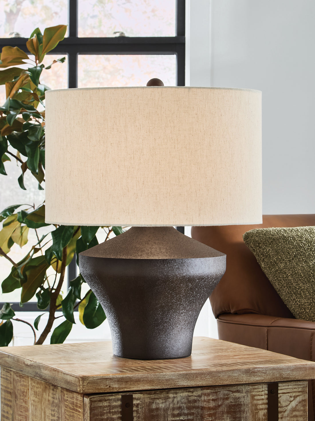 Dolanham Distressed Brown Table Lamp - L207674