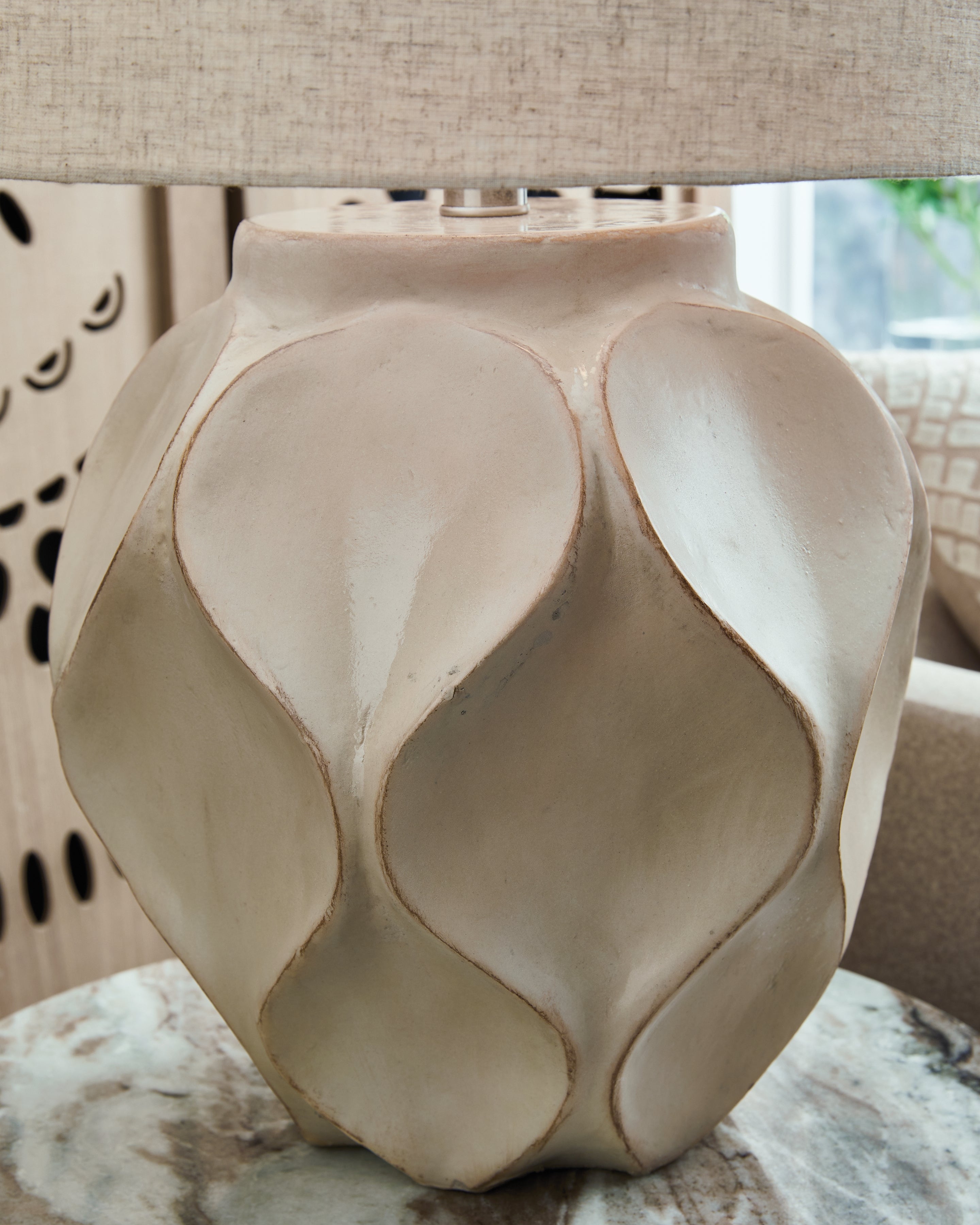 Edselham Distressed Cream Table Lamp - L235974