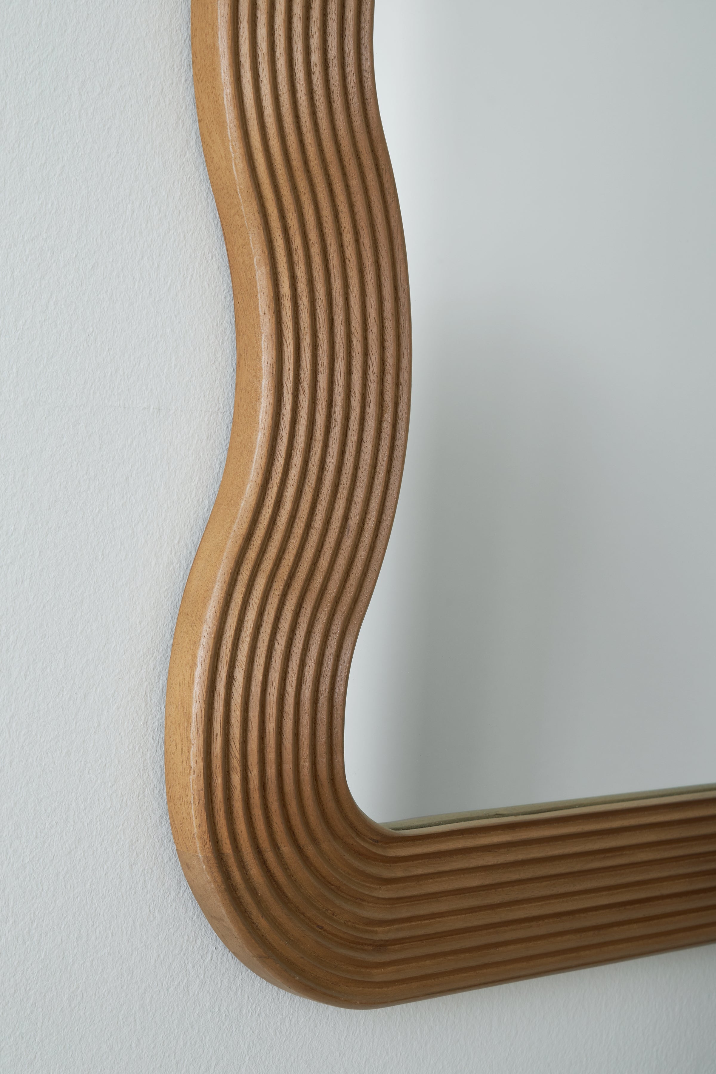 Ellisonville Brown Floor Mirror - A8010413