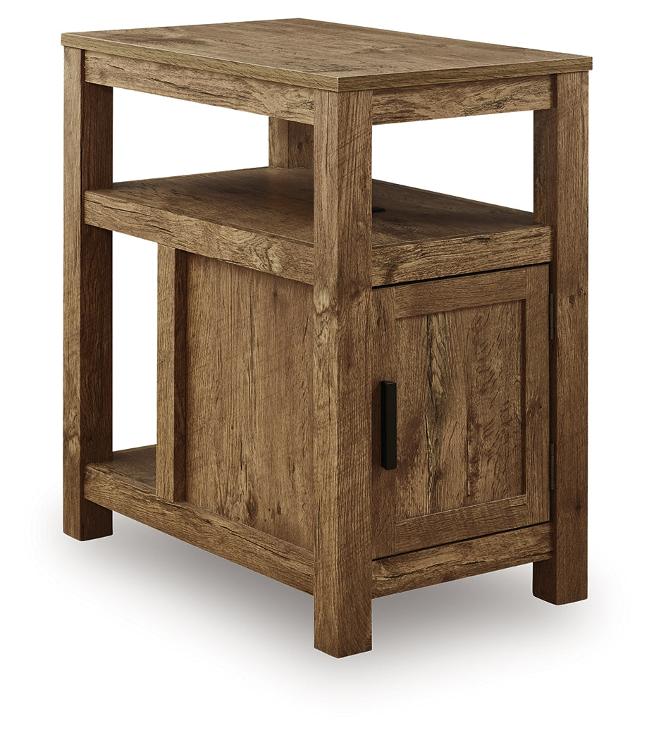 Fendenmore Brown Chairside End Table - T190-117