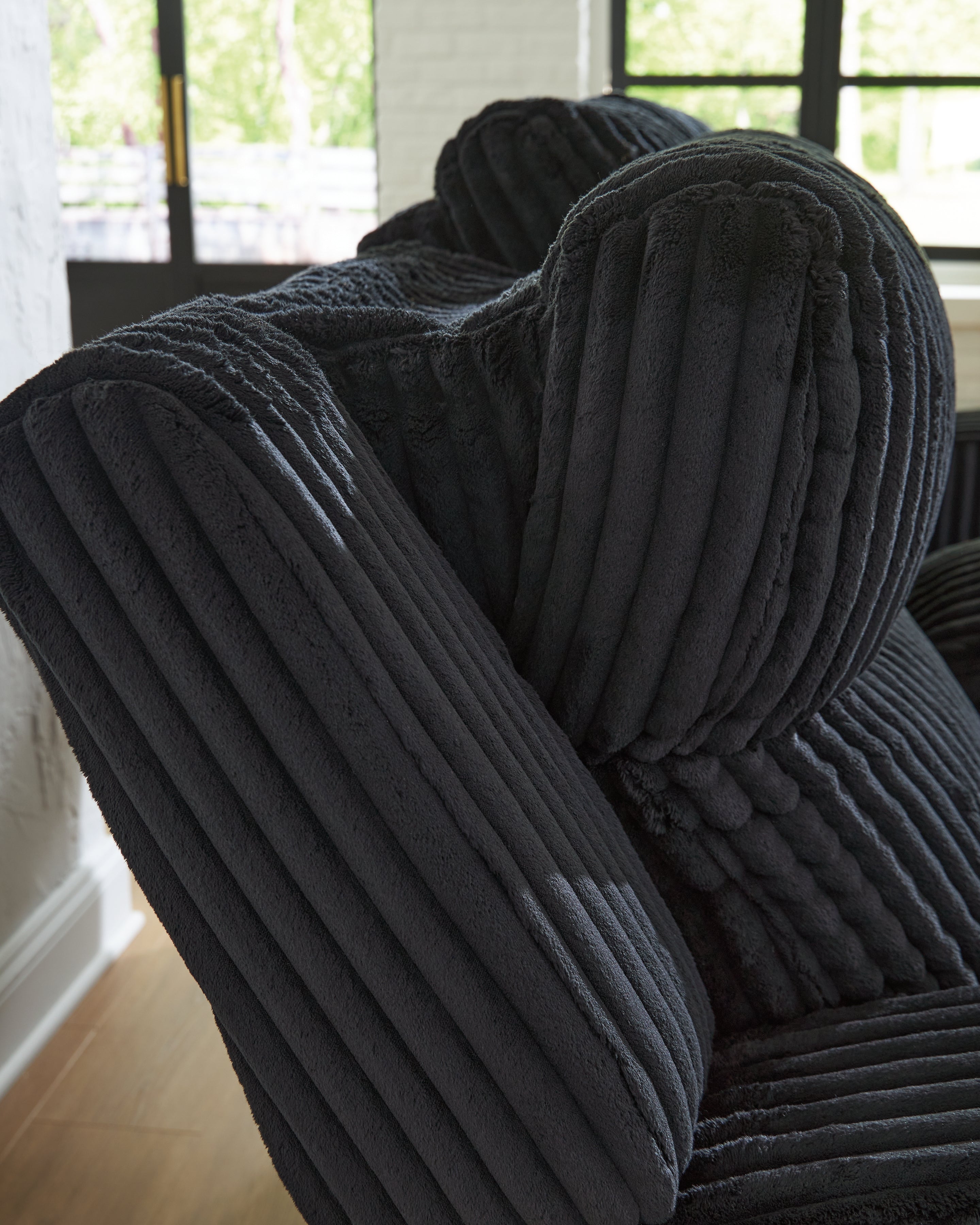 Forest Lake Black Power Reclining Sofa - PC6420215