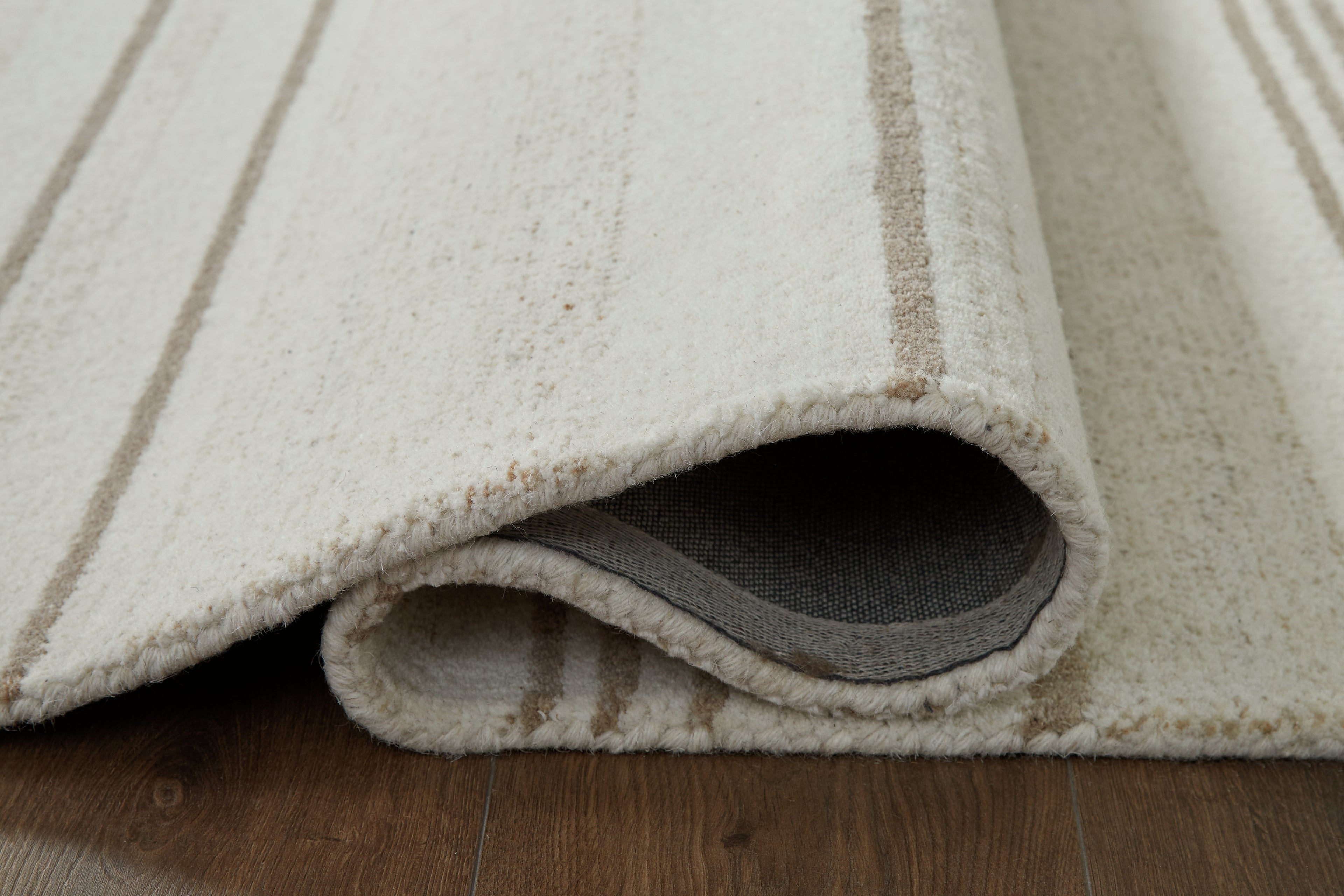 Gadence Ivory/Tan Medium Rug - R407642