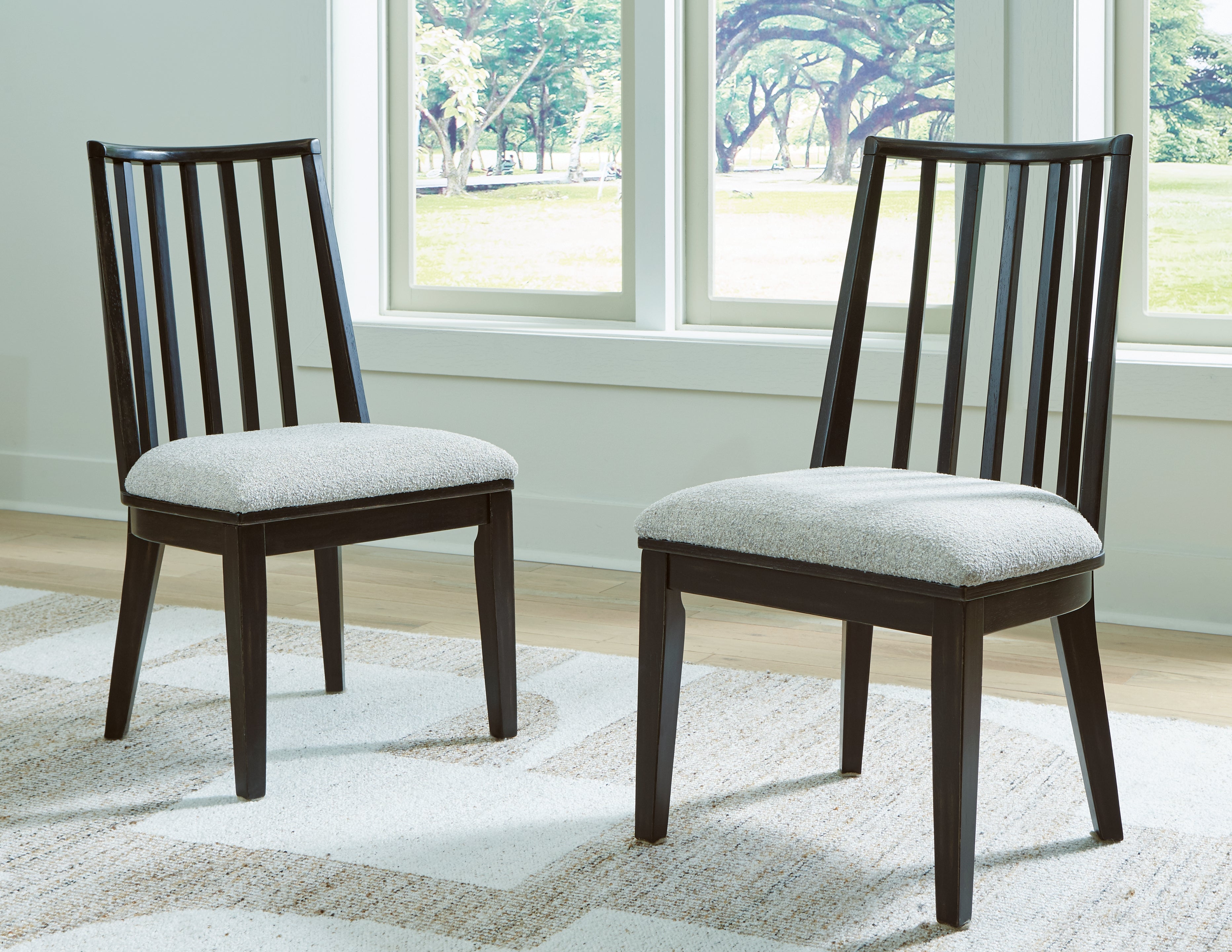 Galliden Extension Dining Table and 6 Chairs - D841D11