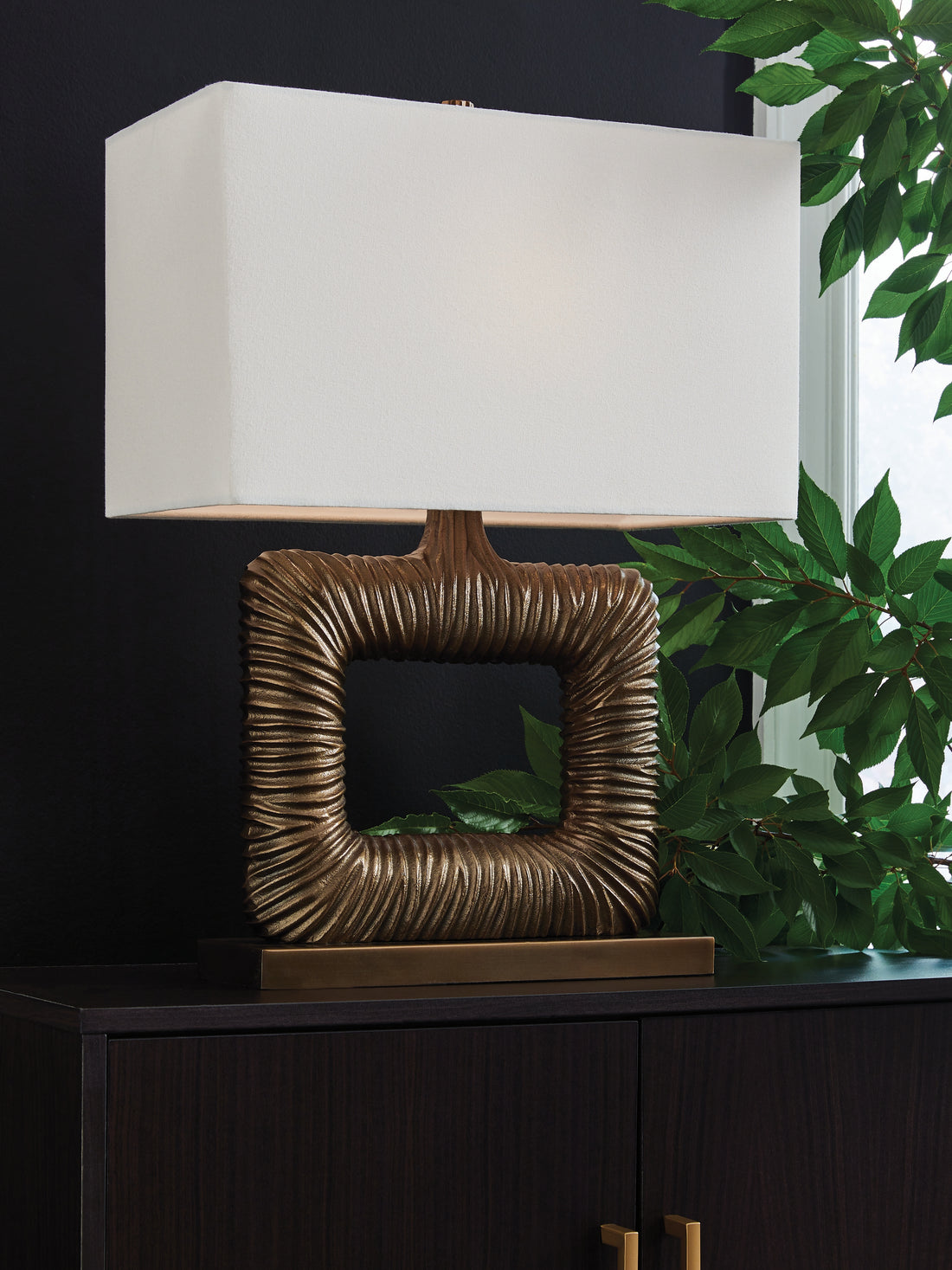Garronby Antique Brass Finish Table Lamp - L207604