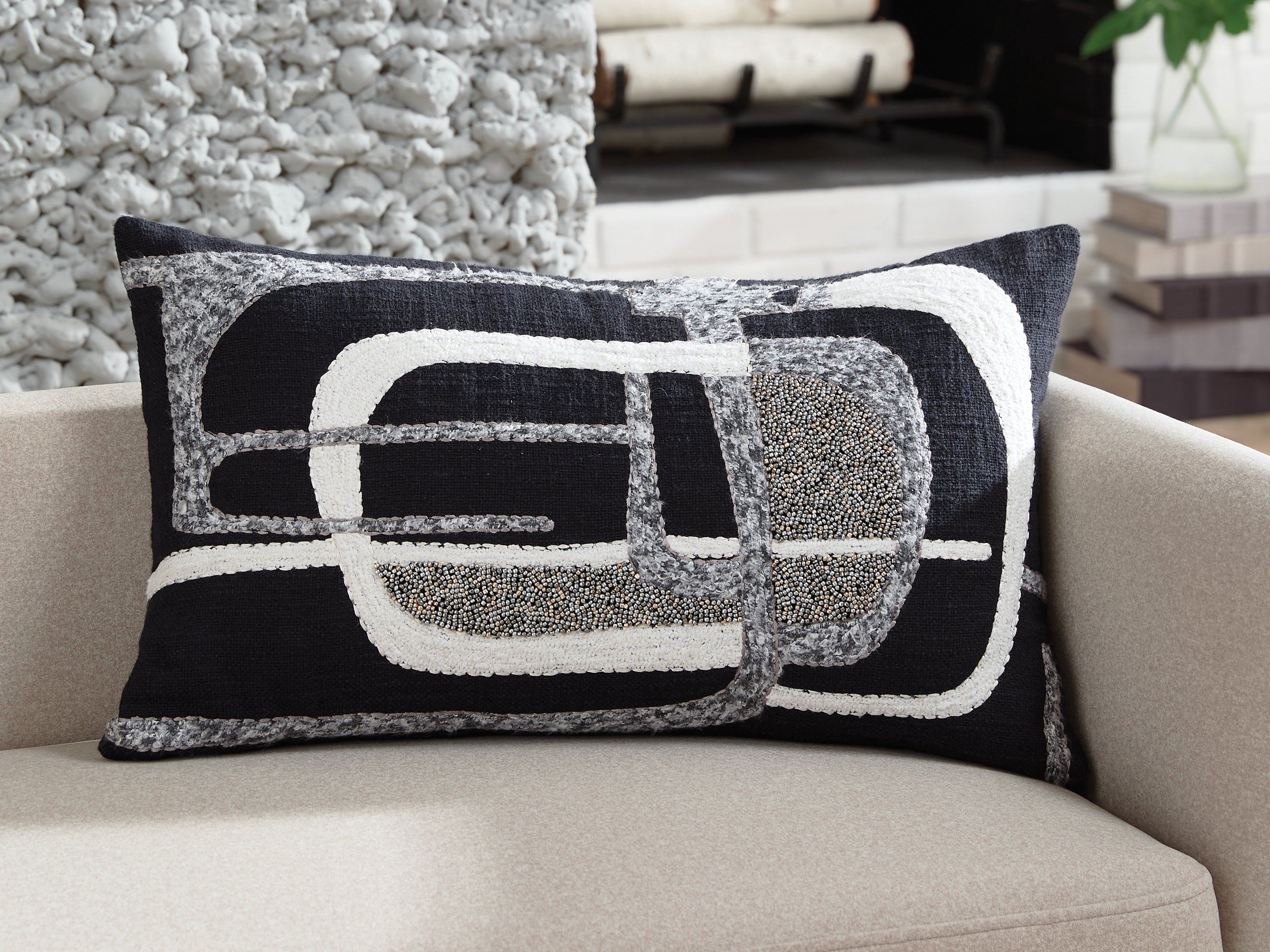 Gavrileigh Black/Gray/Ivory Pillow (Set of 4) - A1001113