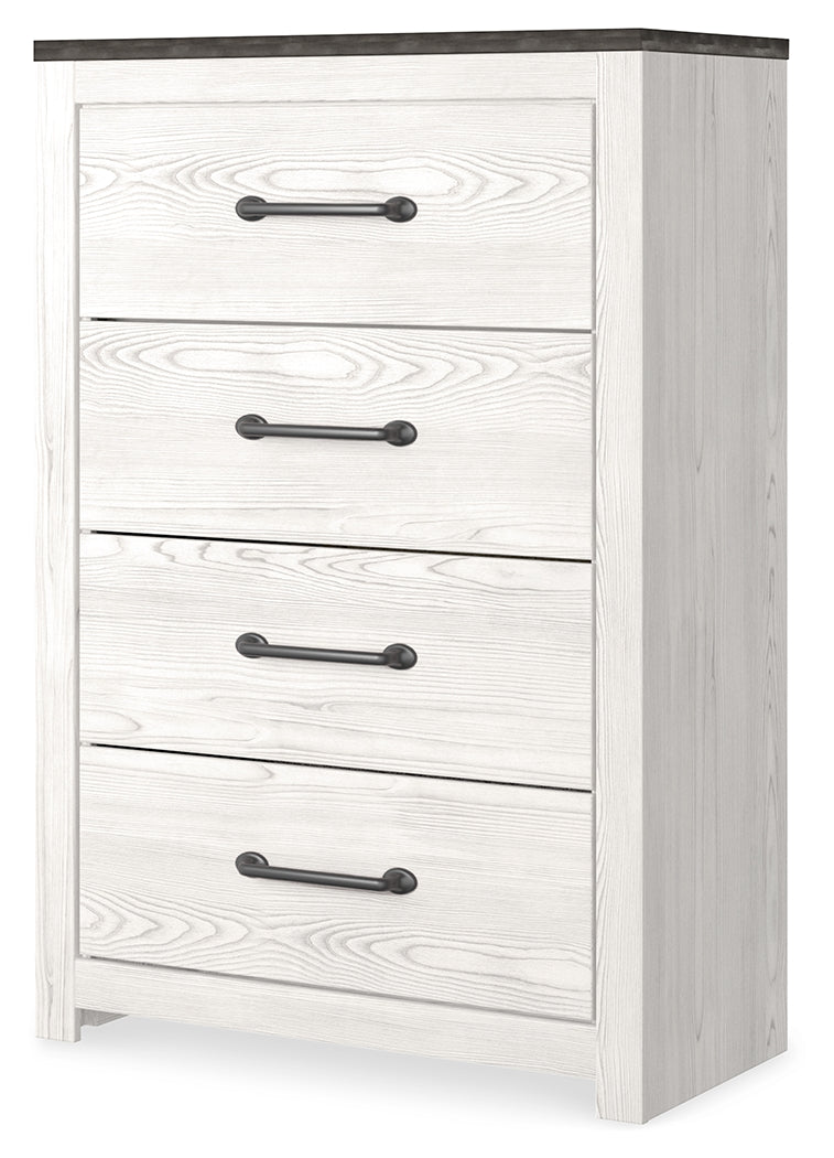 Gerridan Full Panel Bed and Chest - B1190B36
