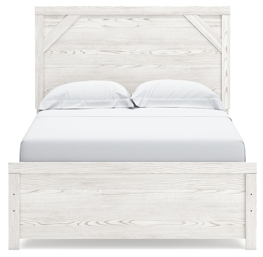 Gerridan Full Panel Bed and Chest - B1190B36