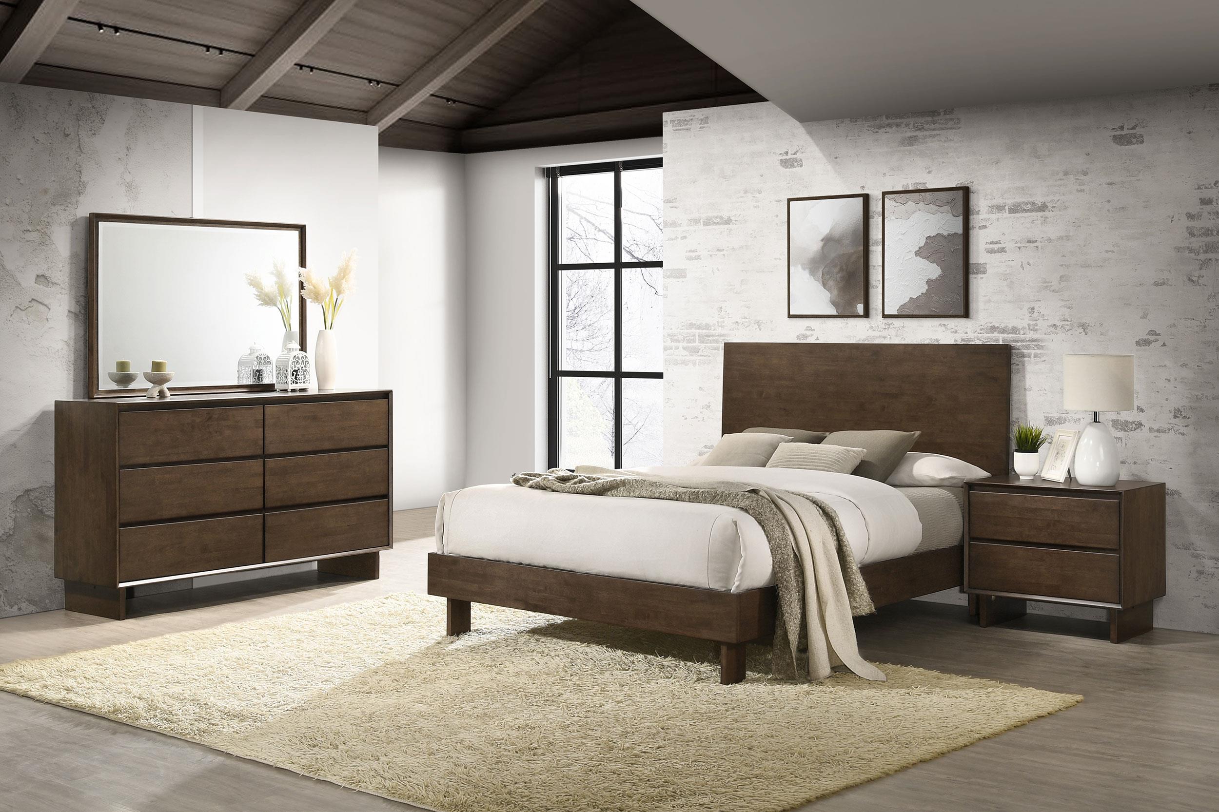 Glenwood 4-piece Queen Bedroom Set Warm Brown - 225011Q-S4