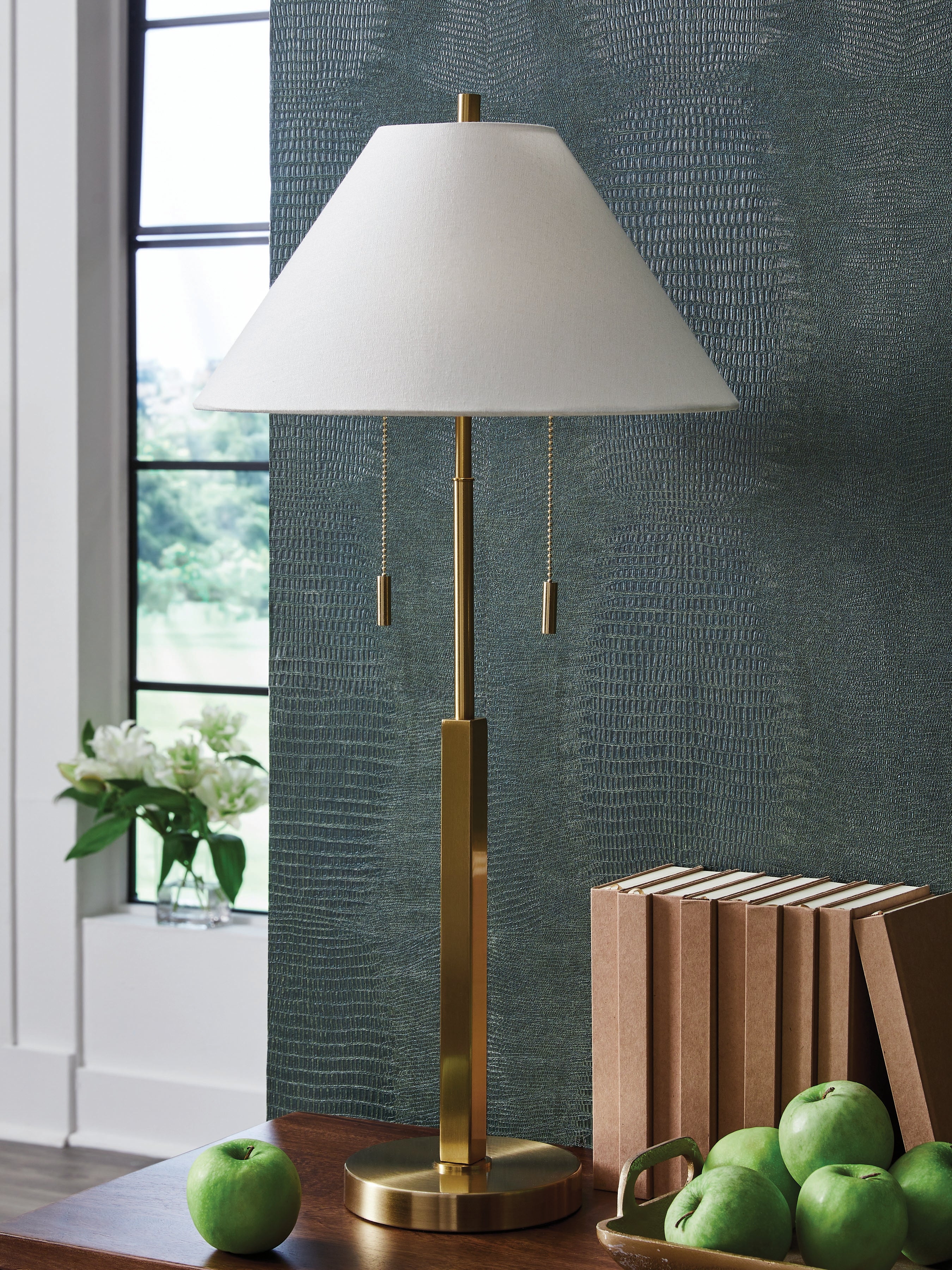 Haigwood Gold Finish Table Lamp - L208474