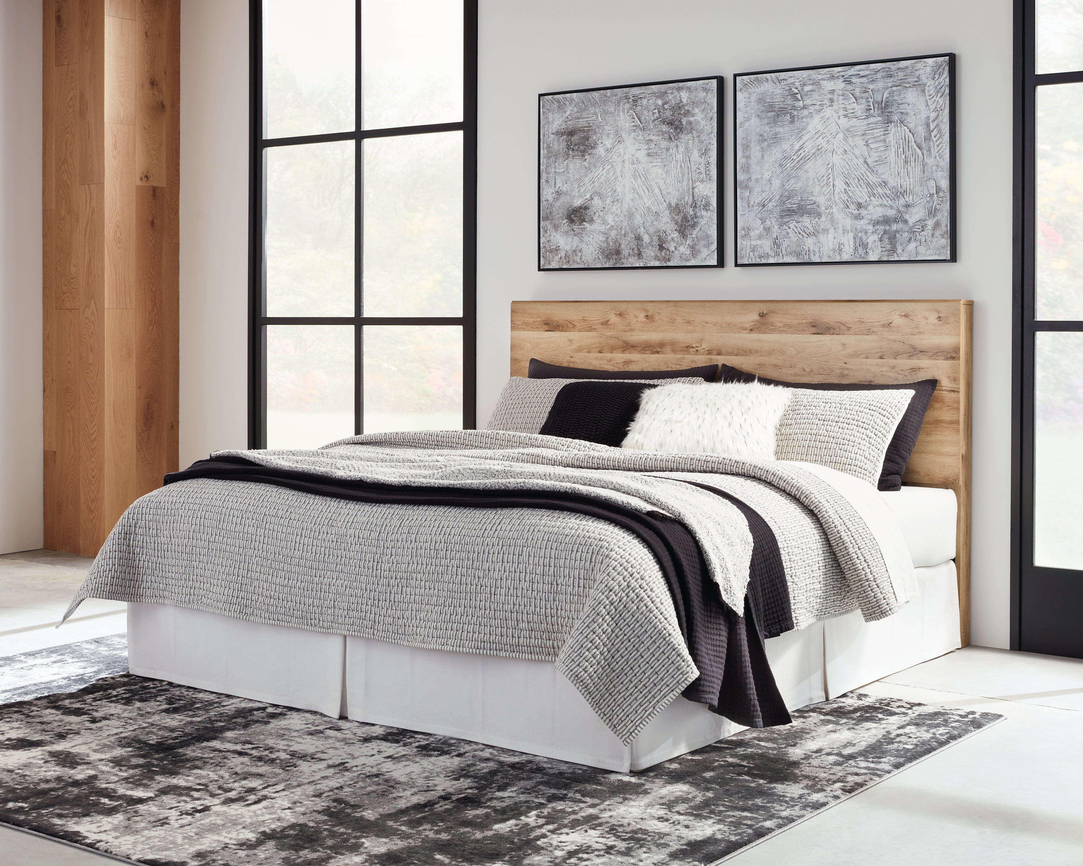 Hyanna King Panel Headboard with Mirrored Dresser in Tan Brown - PKG015289