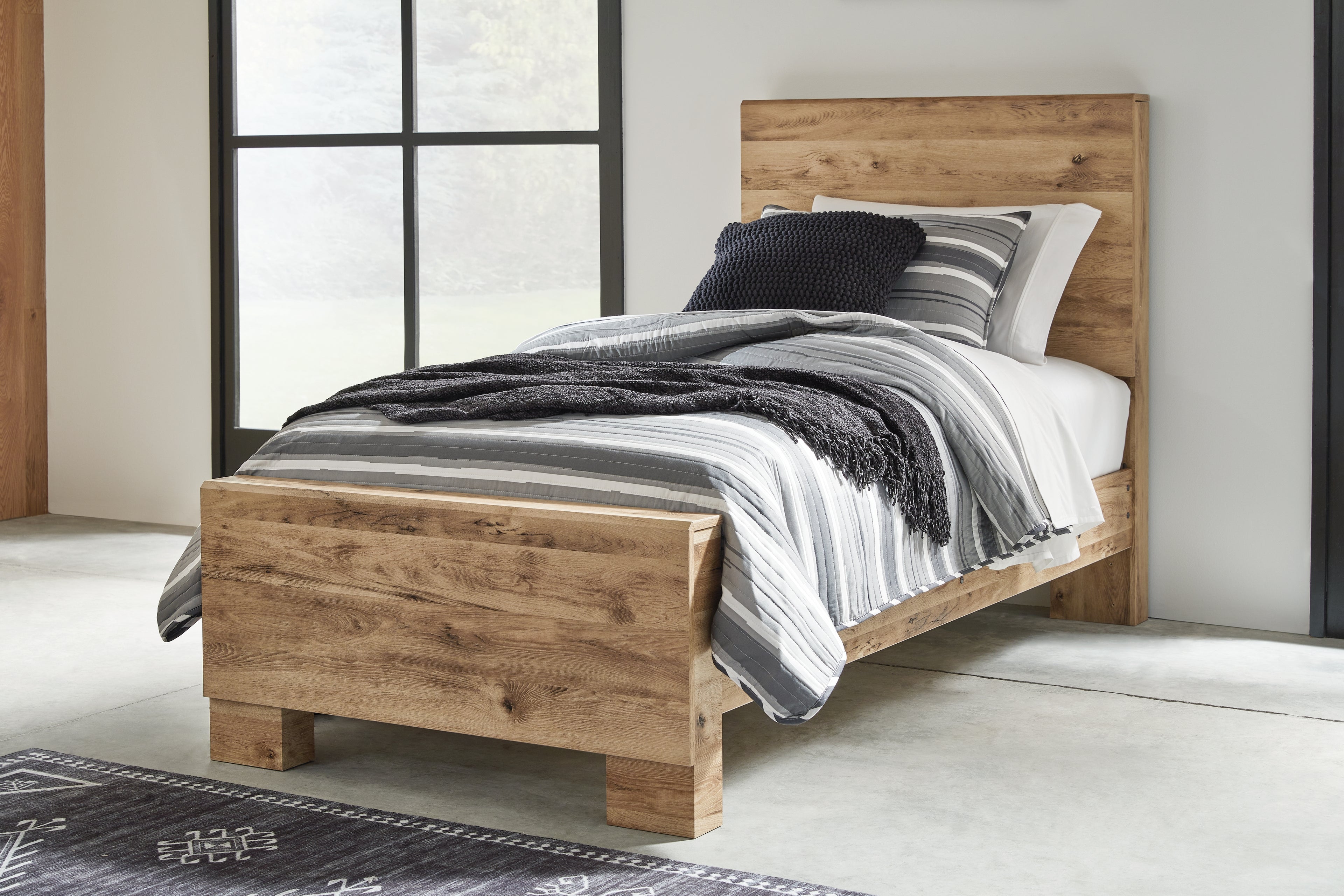 Hyanna Twin Panel Bed - B1050B20