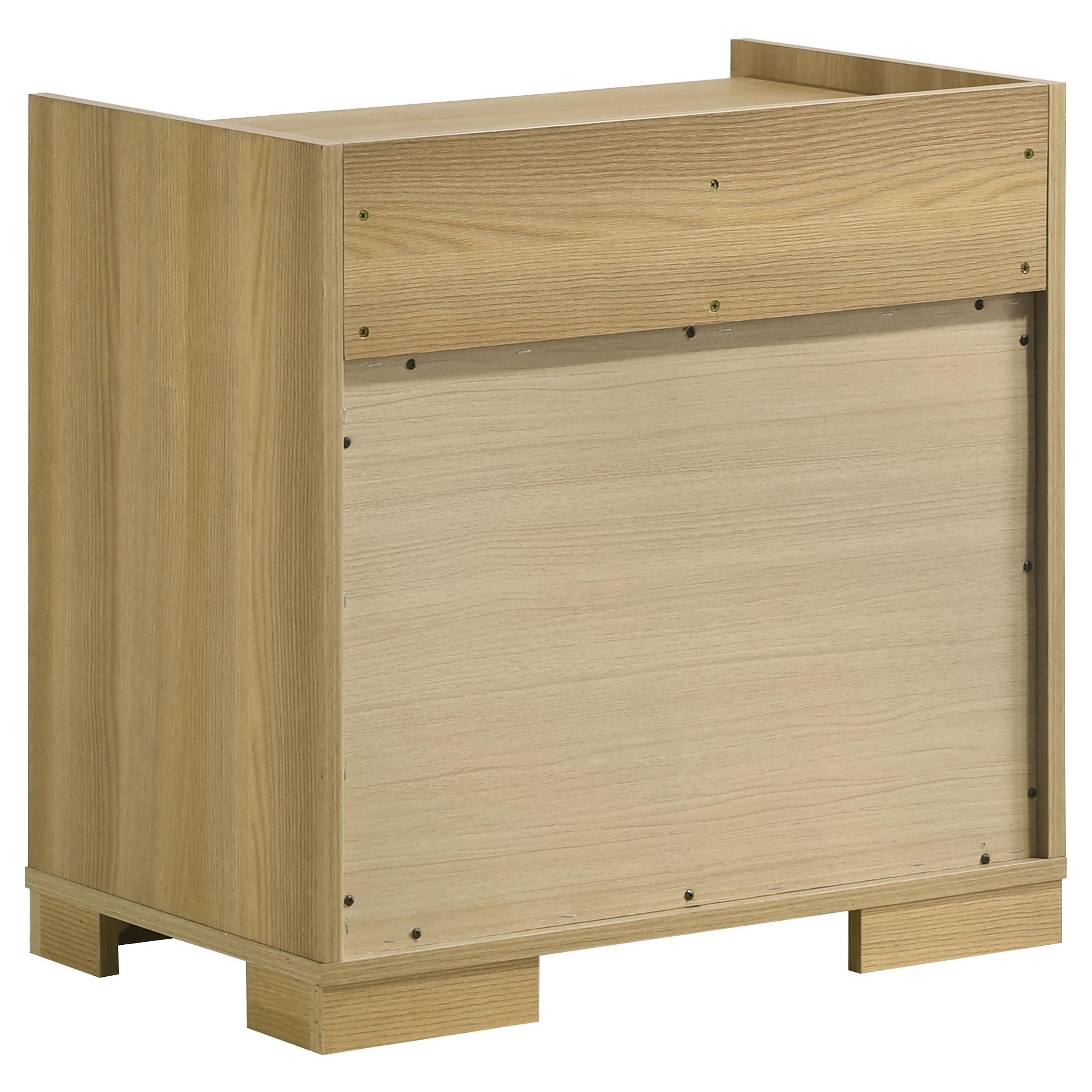 Hyland 4-piece Queen Bedroom Set Natural - 215651Q-S4X