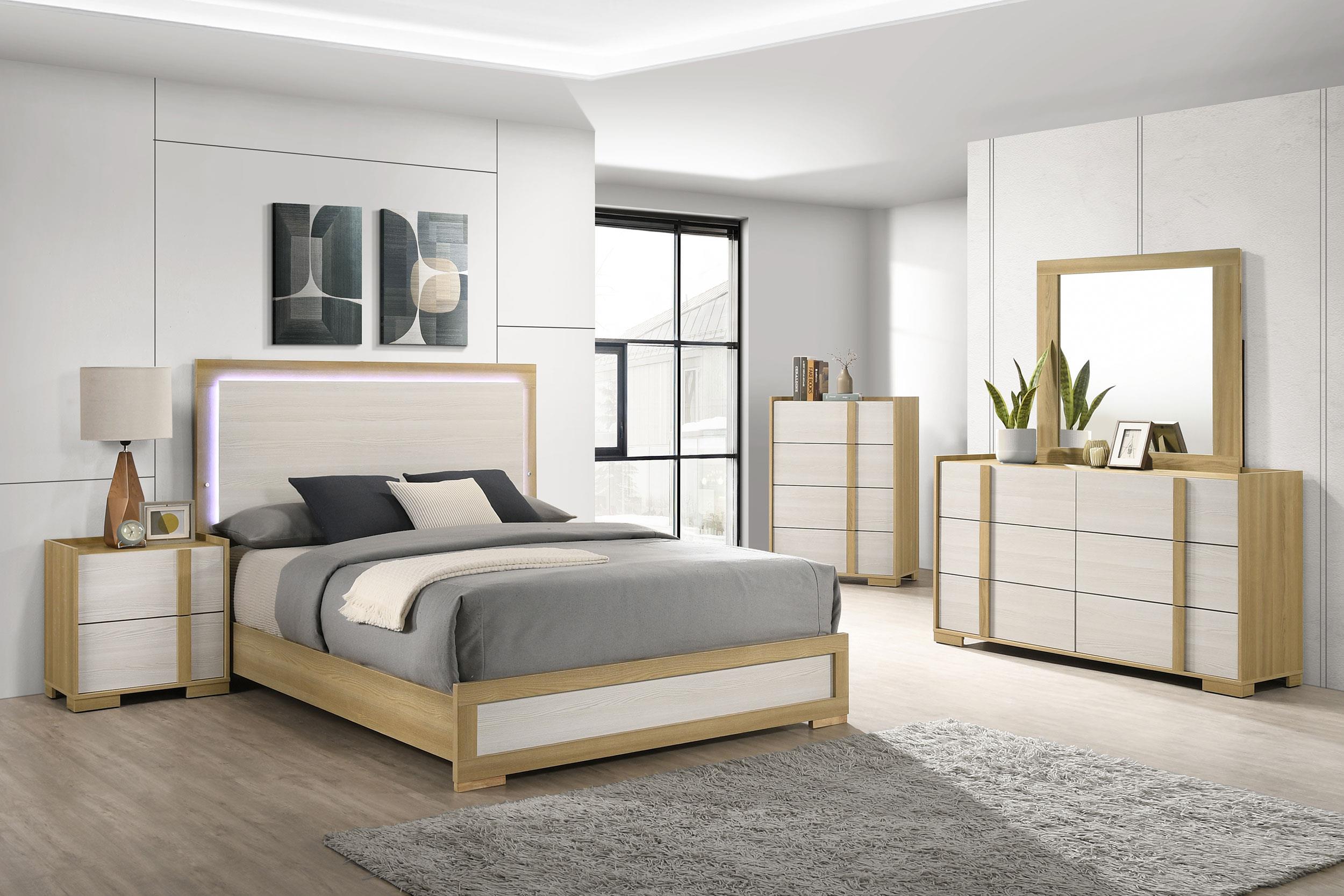 Hyland 5-piece Eastern King Bedroom Set Natural - 215651KE-S5X