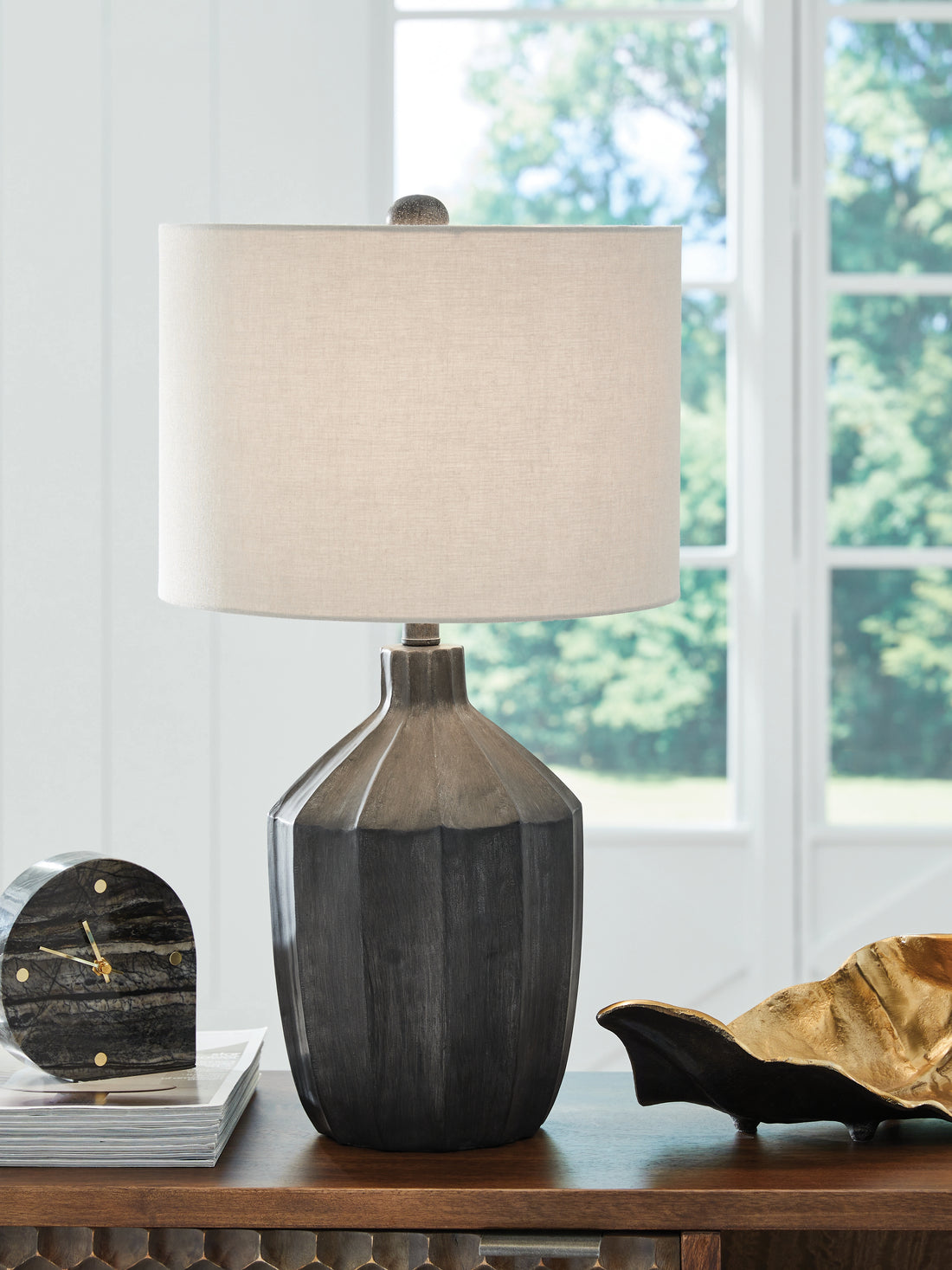 Jilton Black Table Lamp - L235844